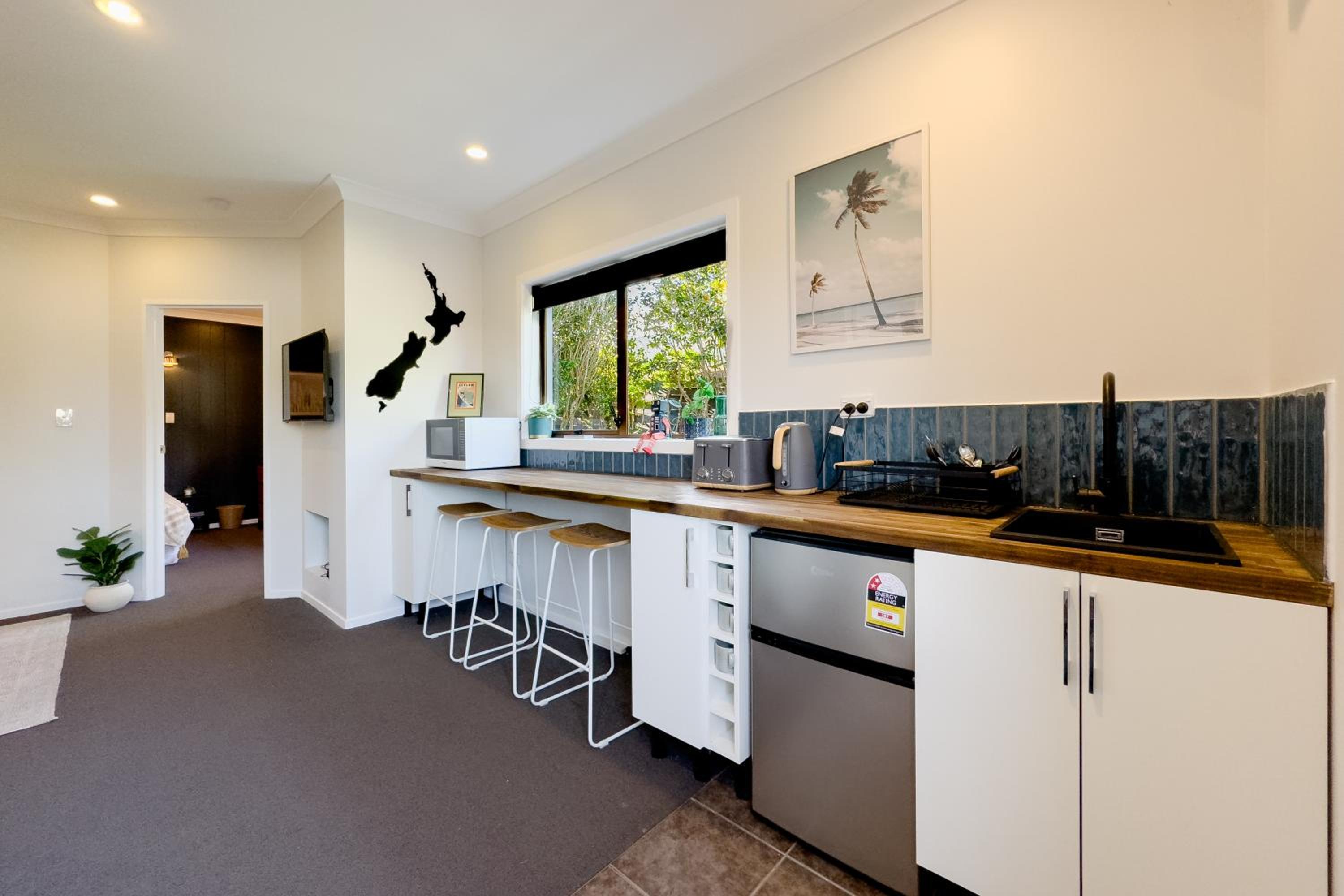 Sweet Unit for a Cute Getaway view 5