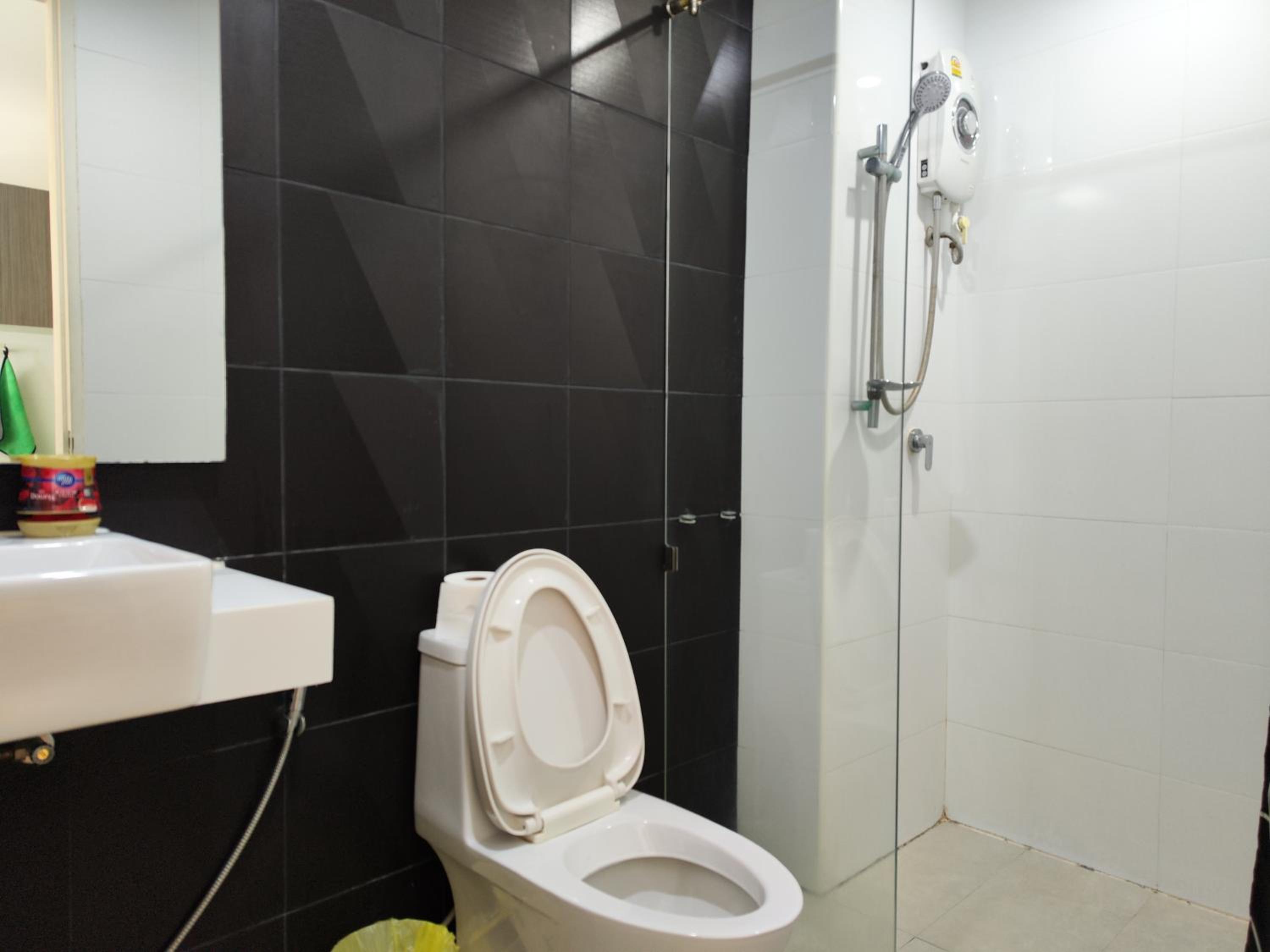 7 Floor - Mountain view Studio room at OZC near Kata beach