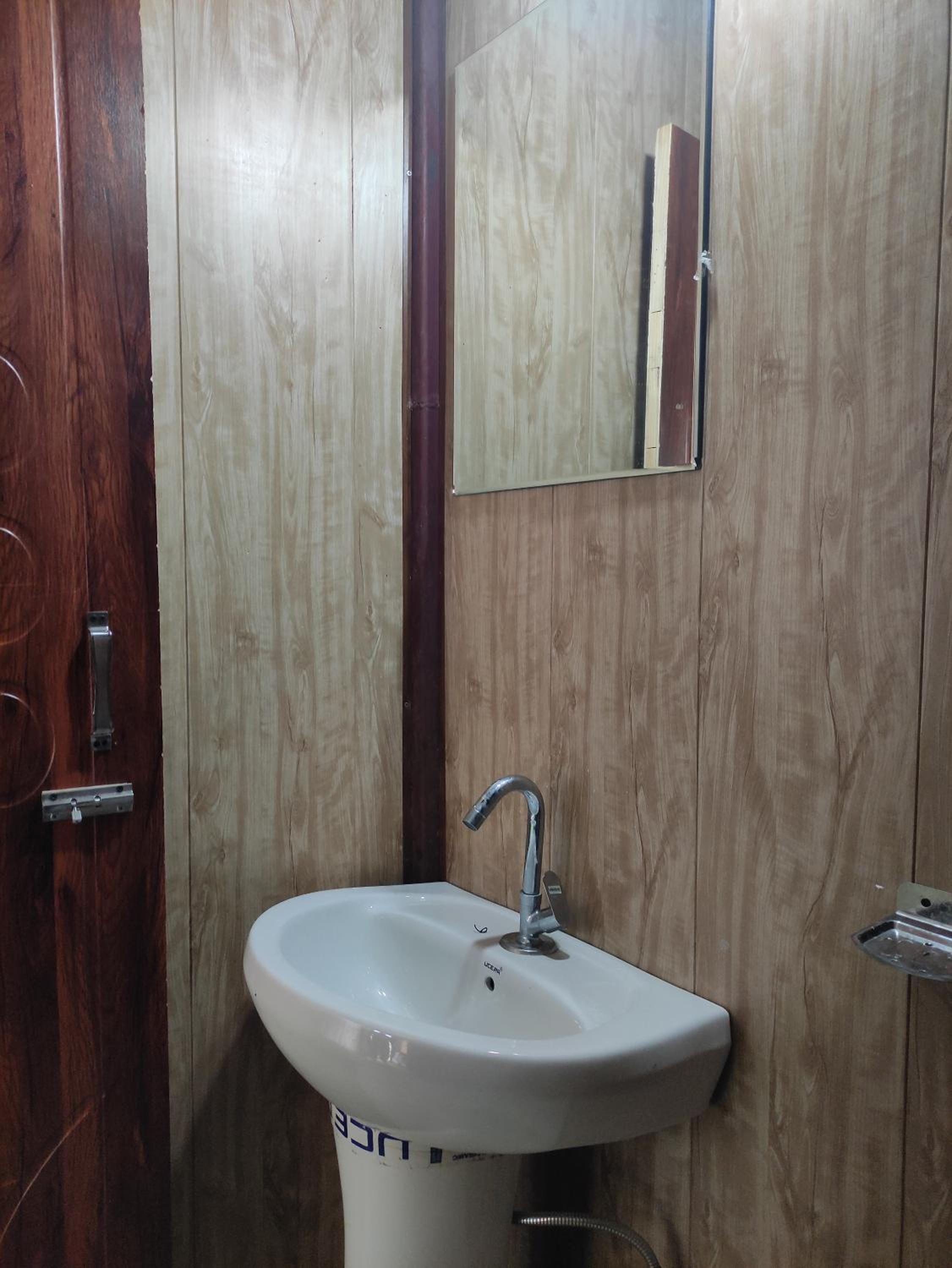 Narayan valley resort