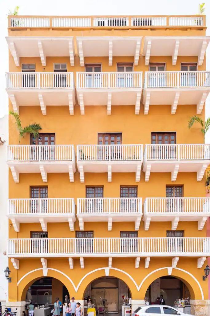 Apartamento torre del reloj 501