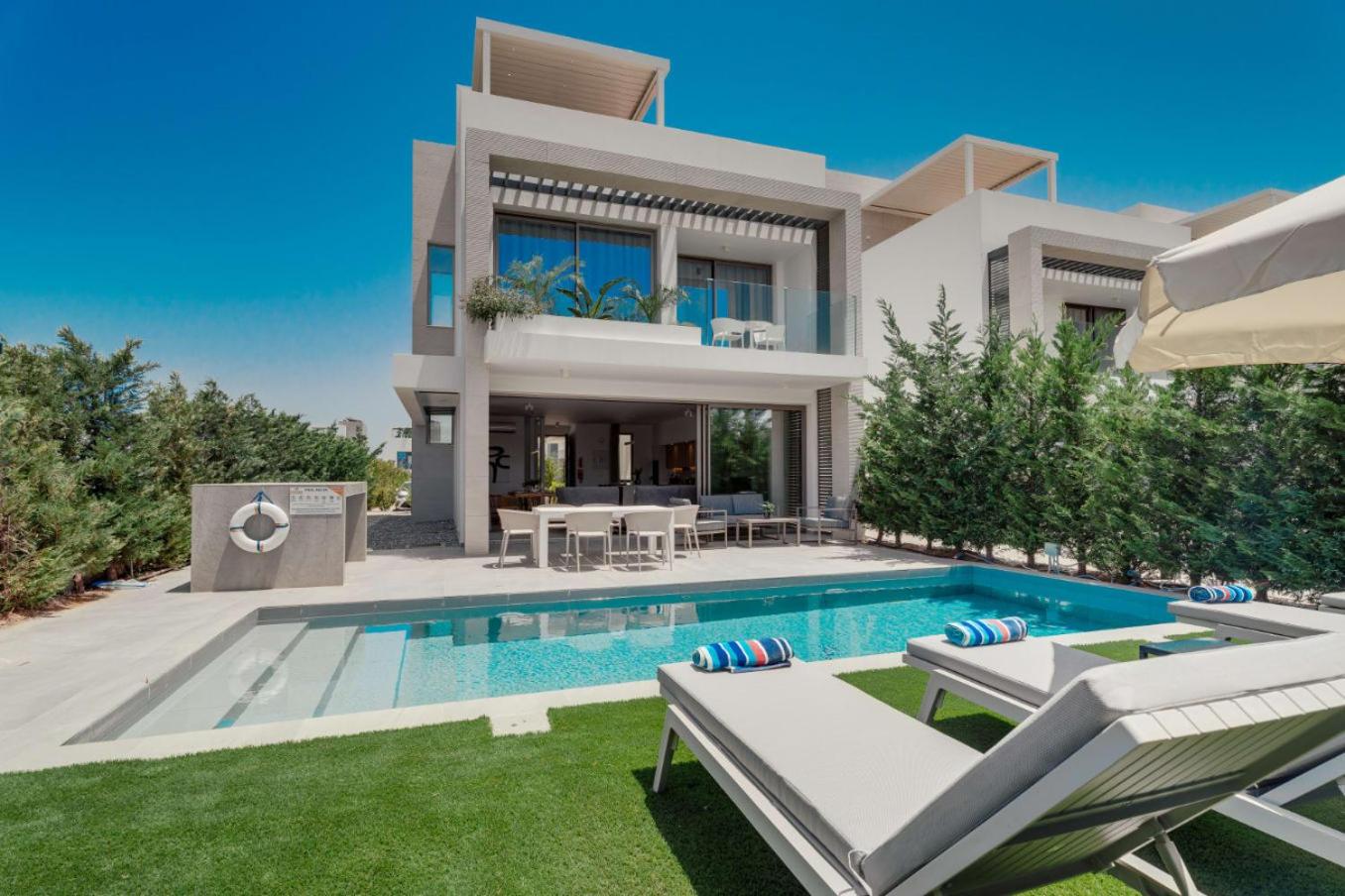 Villa Arya