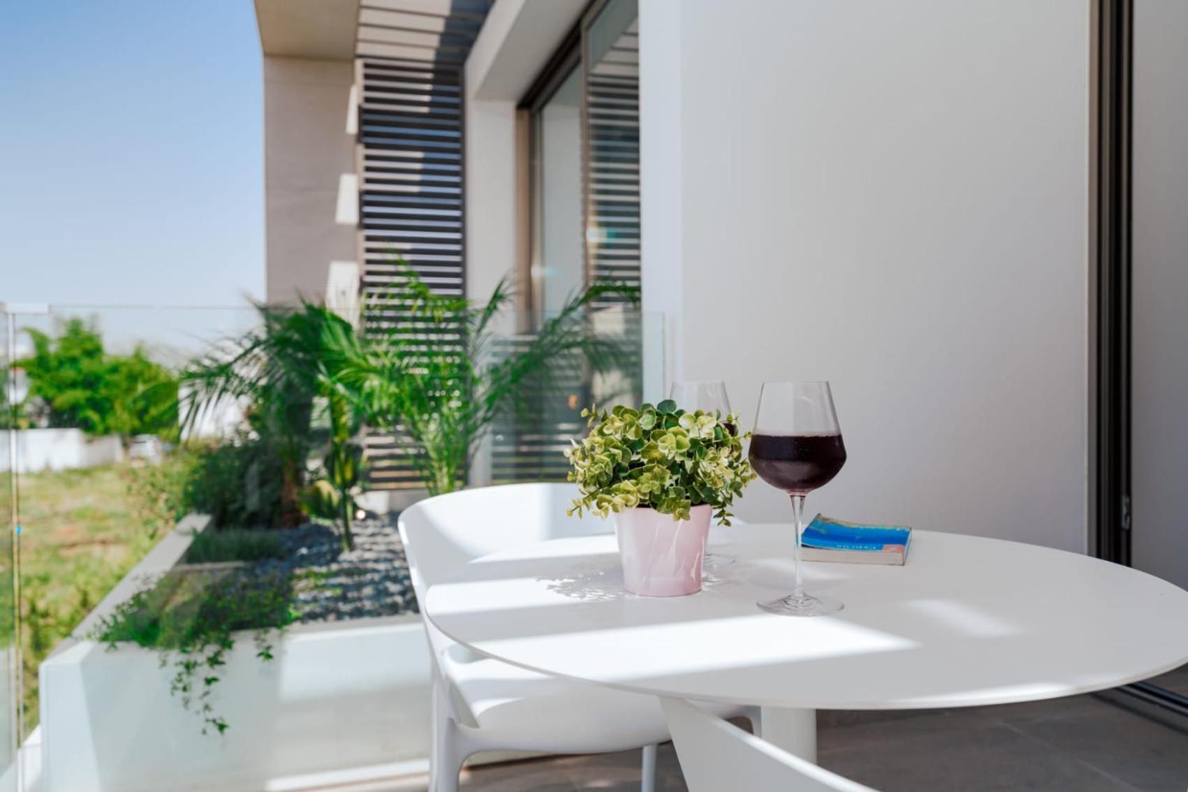 Villa Arya
