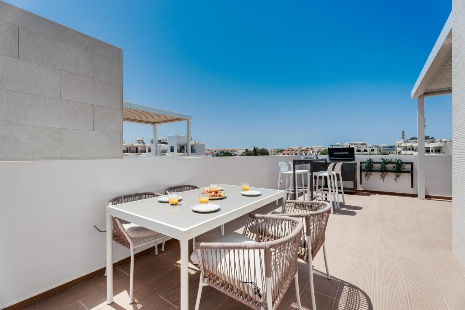 Villa Arya