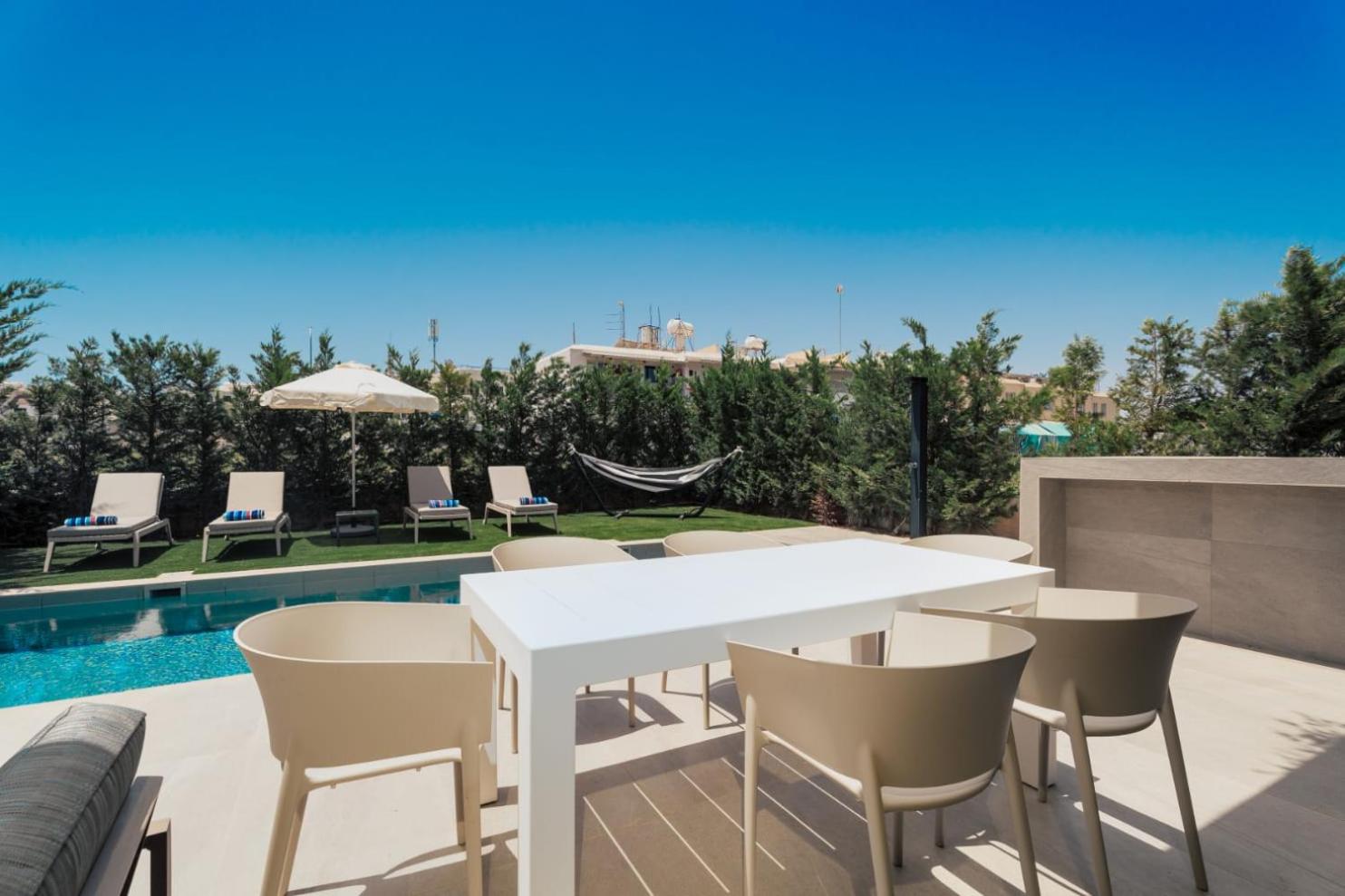 Villa Arya