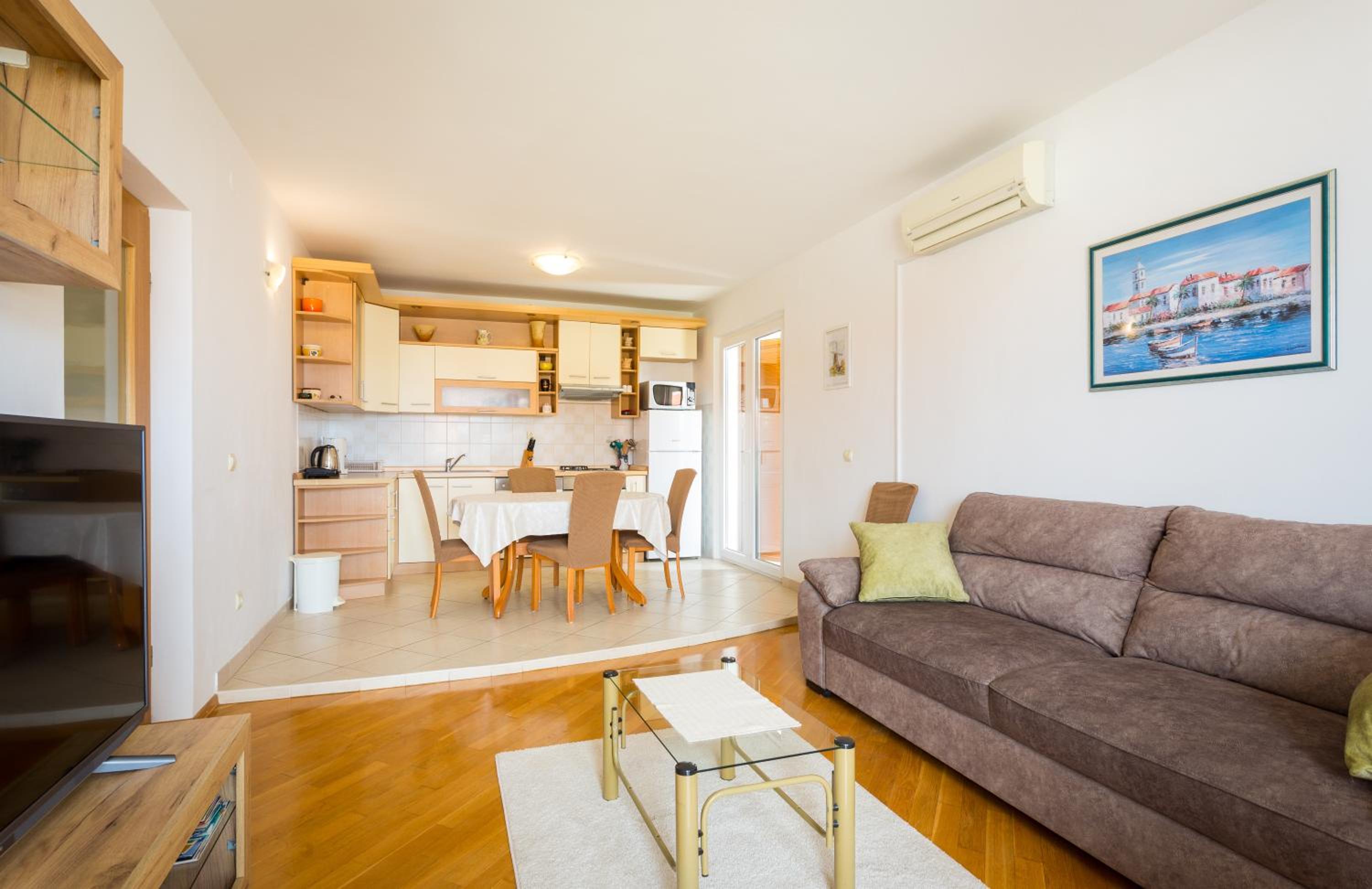 Apartment Mia - Spacious apartment on 85 m2 with beautiful sea view view 5