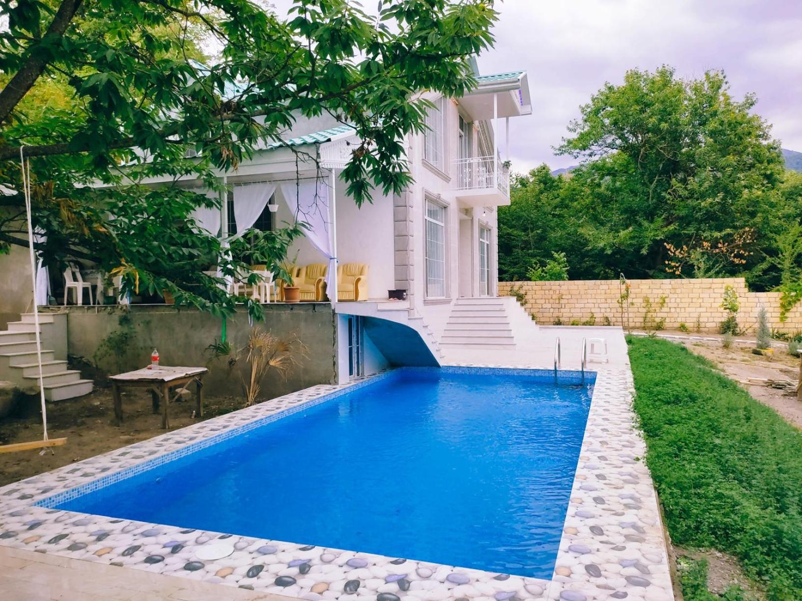 Peaceful Riverbank Villa SVDA