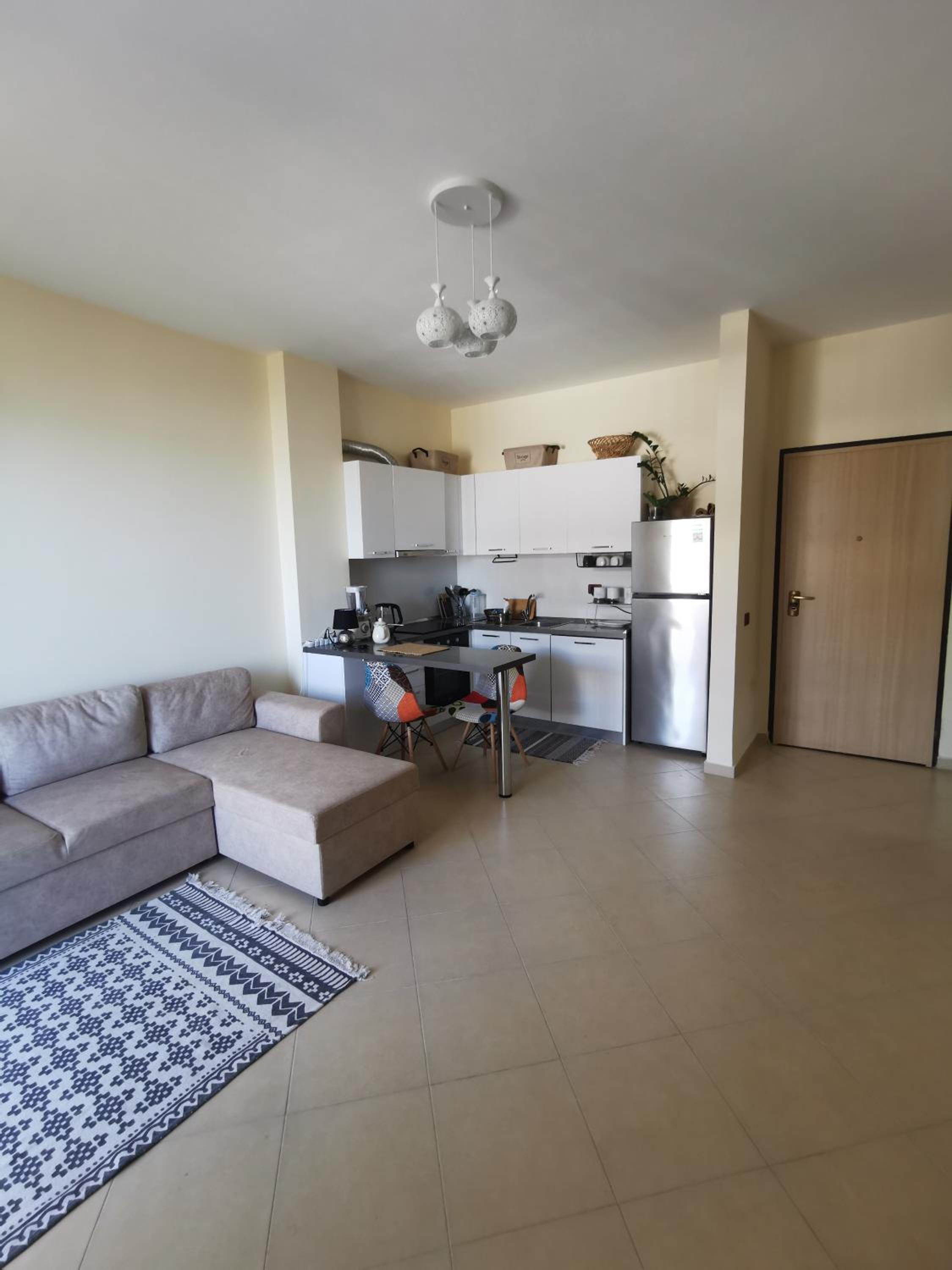 Elis apartment