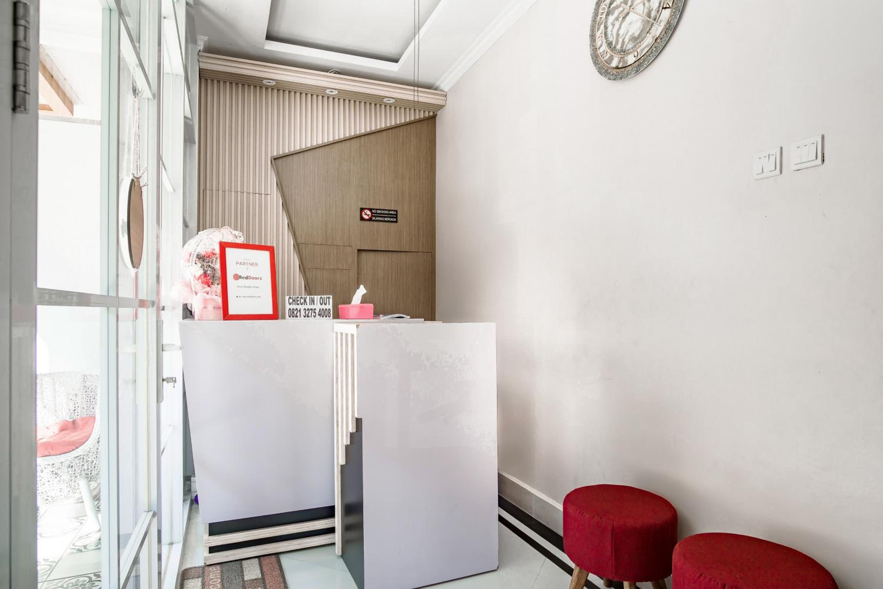 RedDoorz near Taman Bekapai 3 Balikpapan view 4