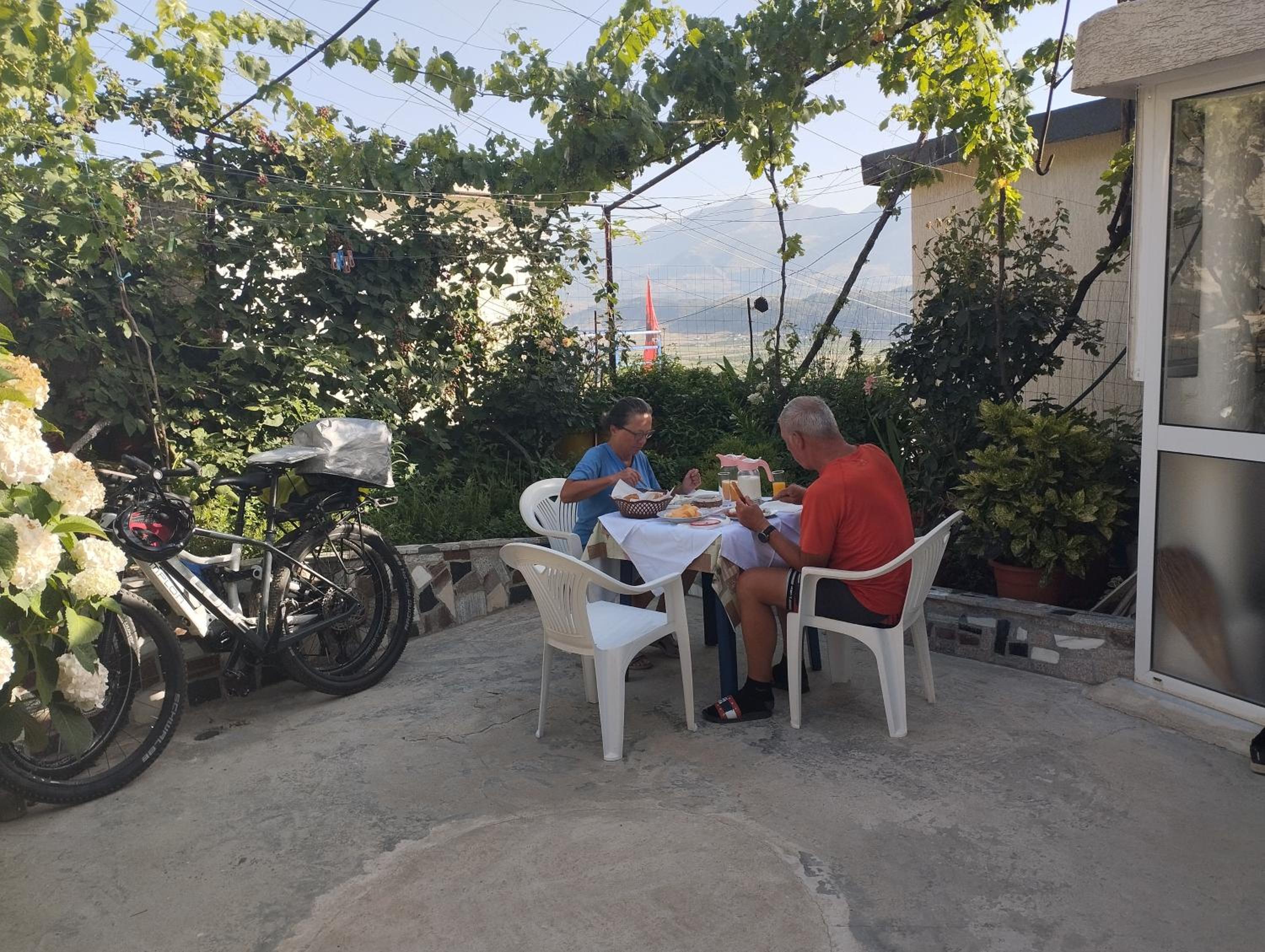 RONDO Guesthouse