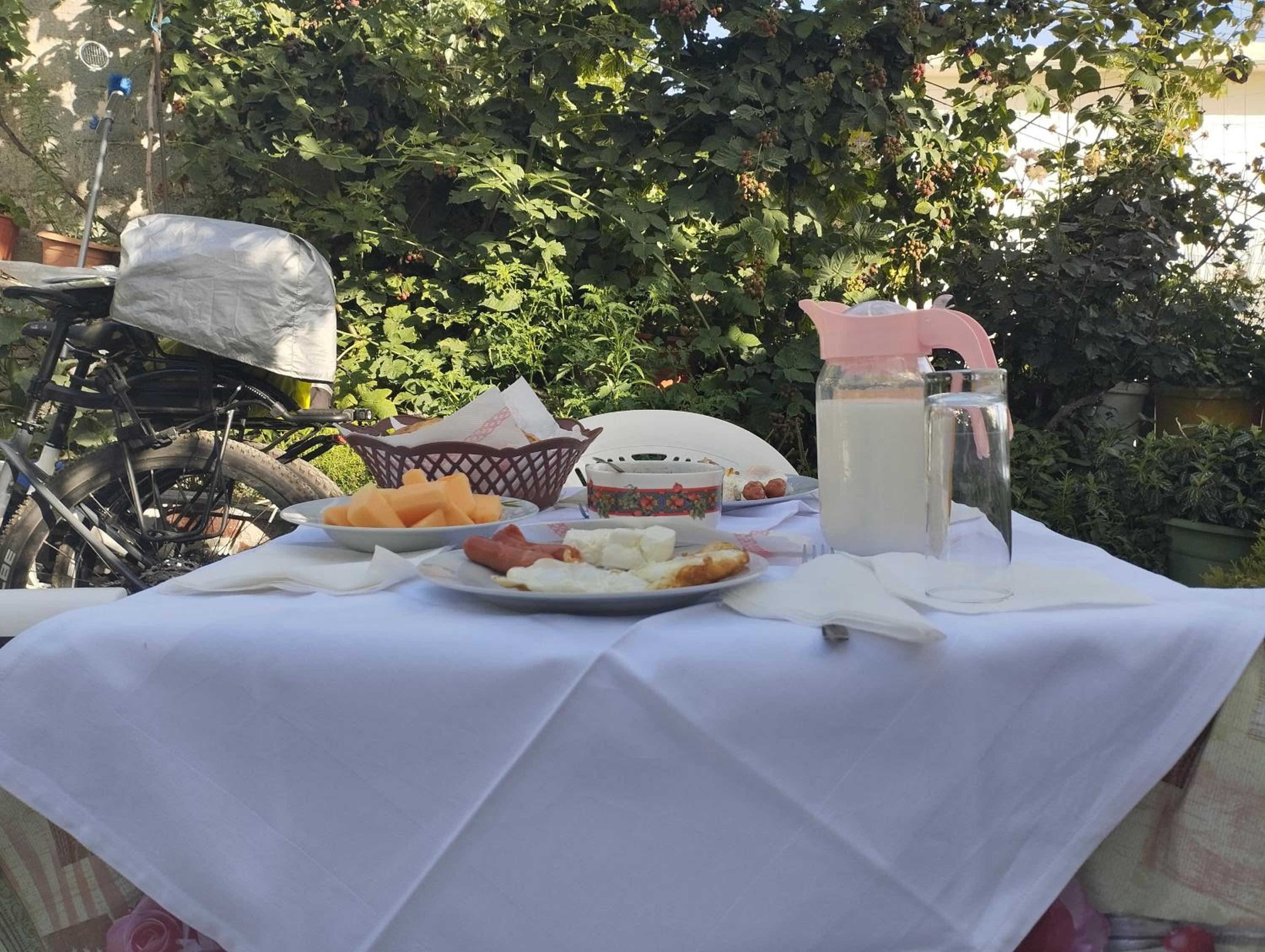 RONDO Guesthouse
