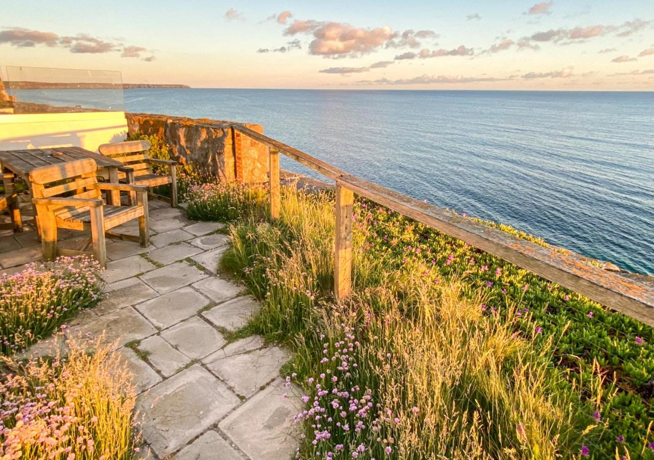 2 Bed in Porthleven oc-kelyna