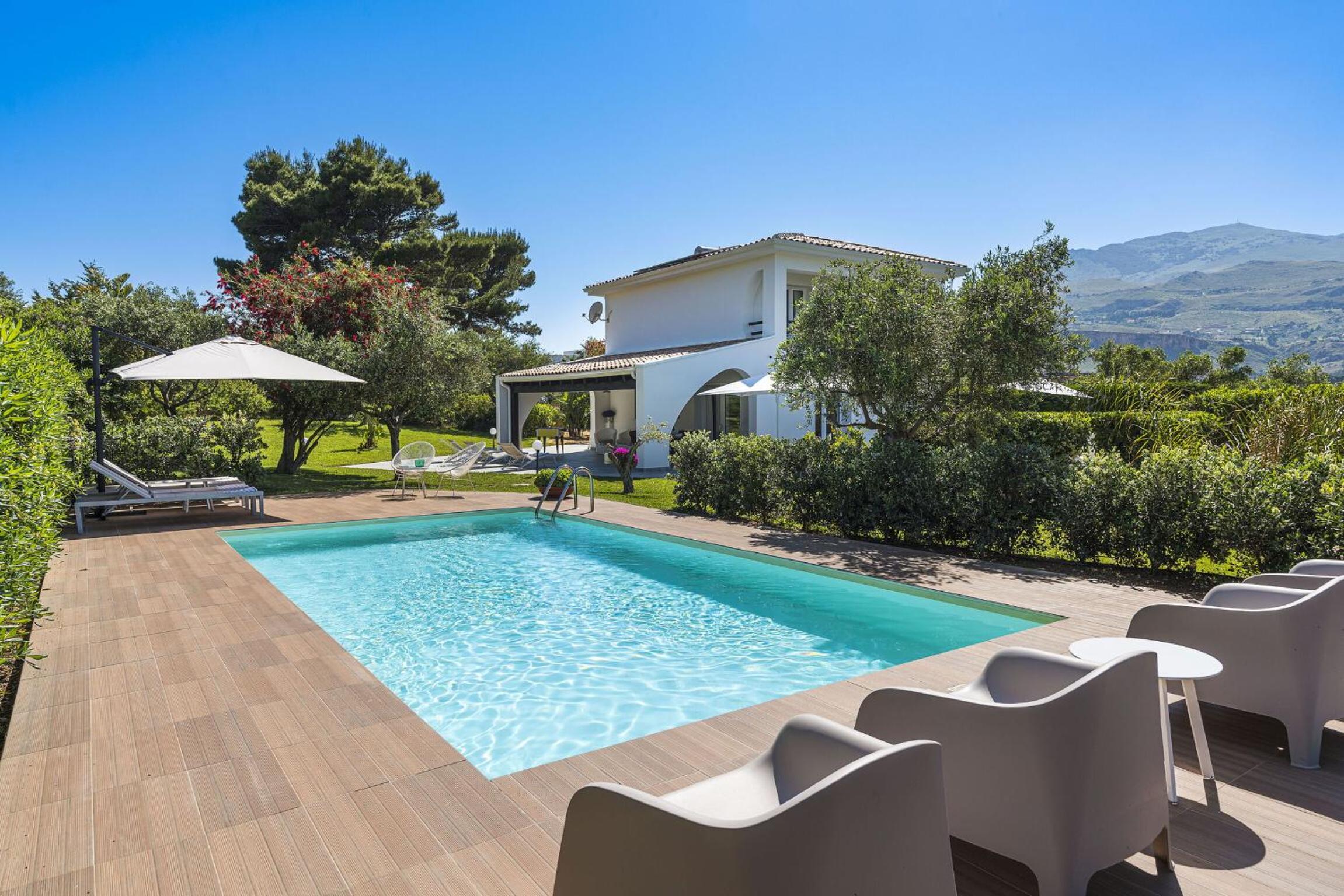 Villa Perla Di Guidaloca view 5