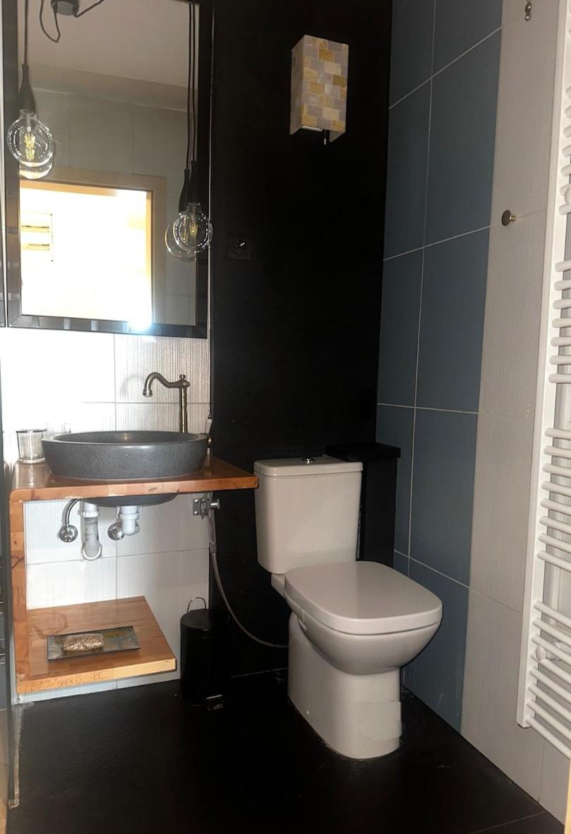 Alton Apartment