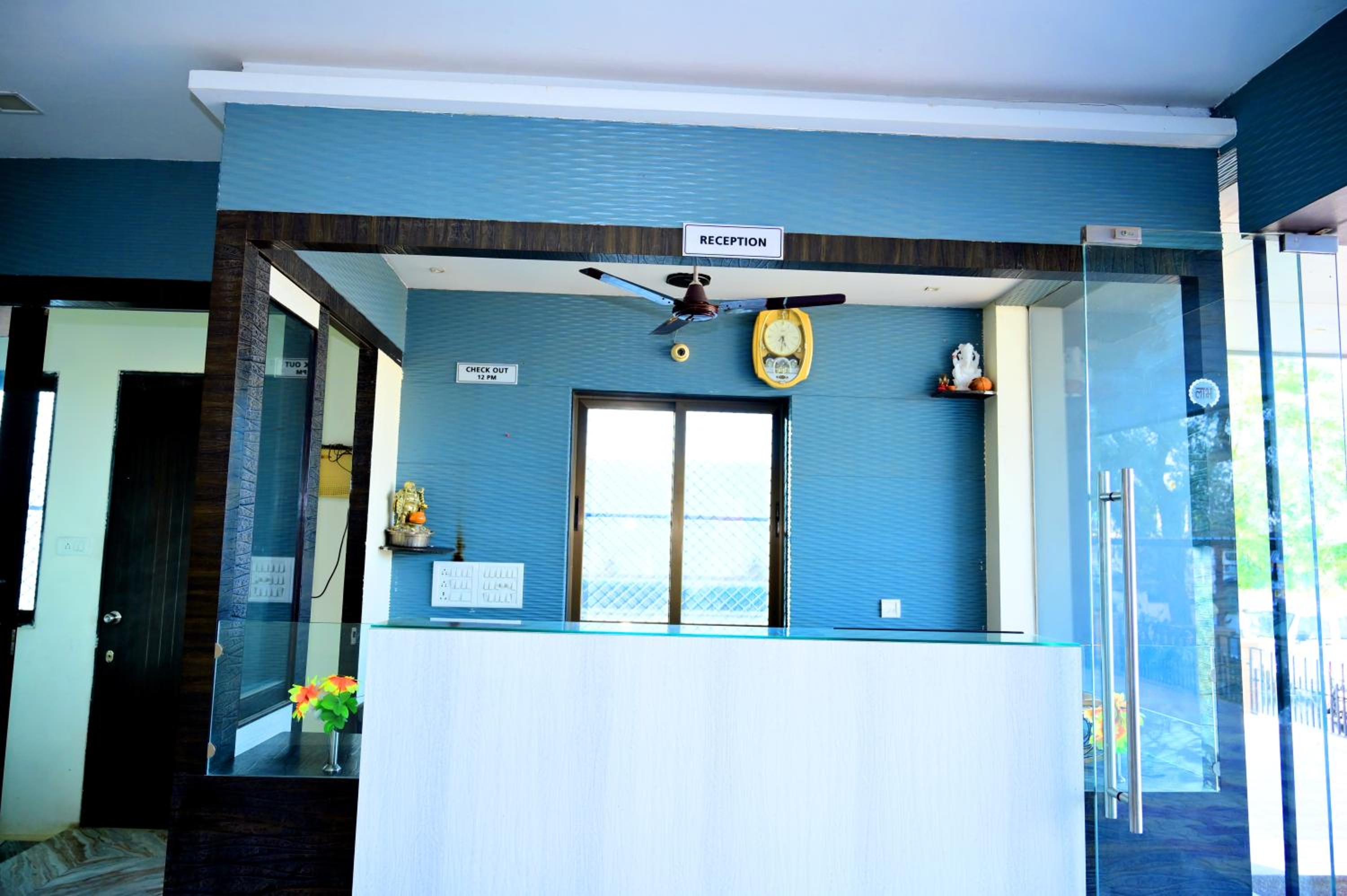 HOTEL BAGARIA PALACE