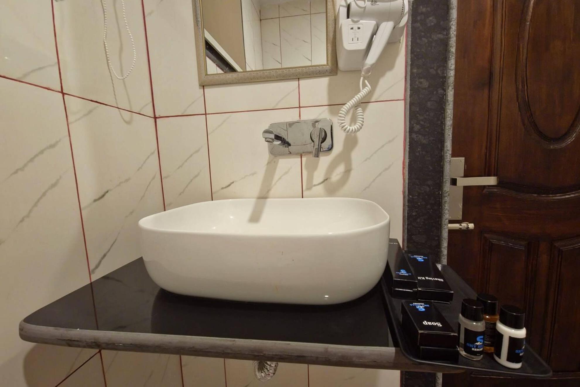 Photo 18