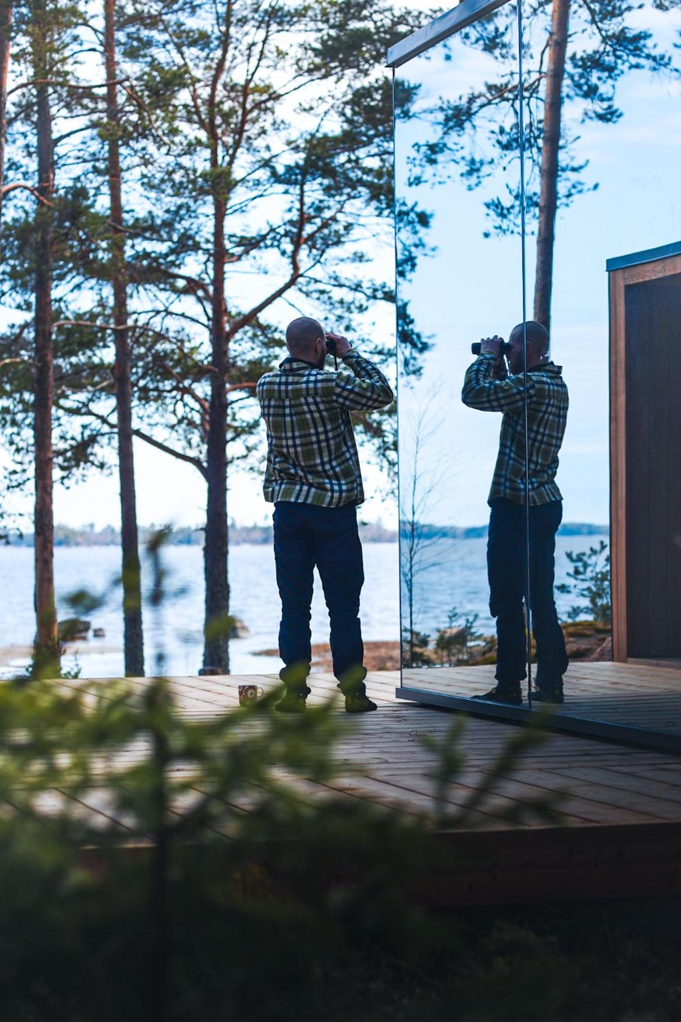 ÖÖD Mirror Houses at Versso