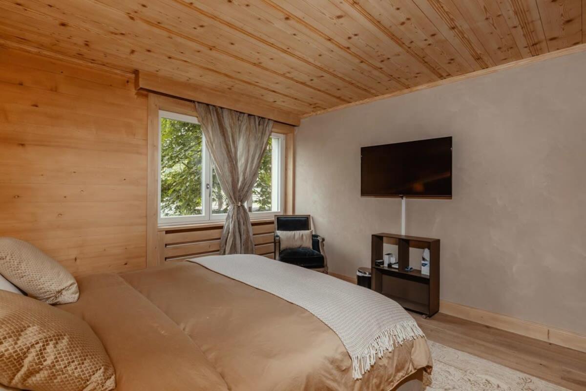 Gstaad Luxurious flat with terrace stunning views