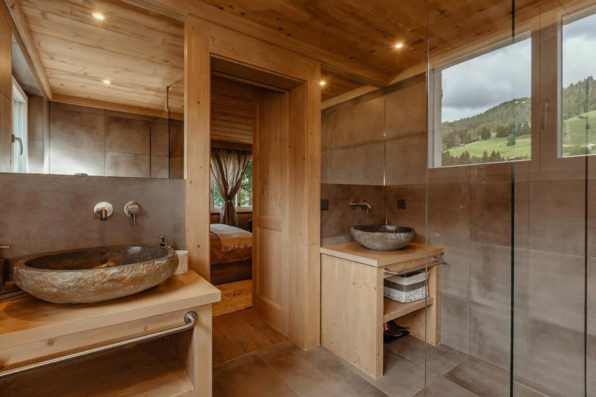 Gstaad Luxurious flat with terrace stunning views