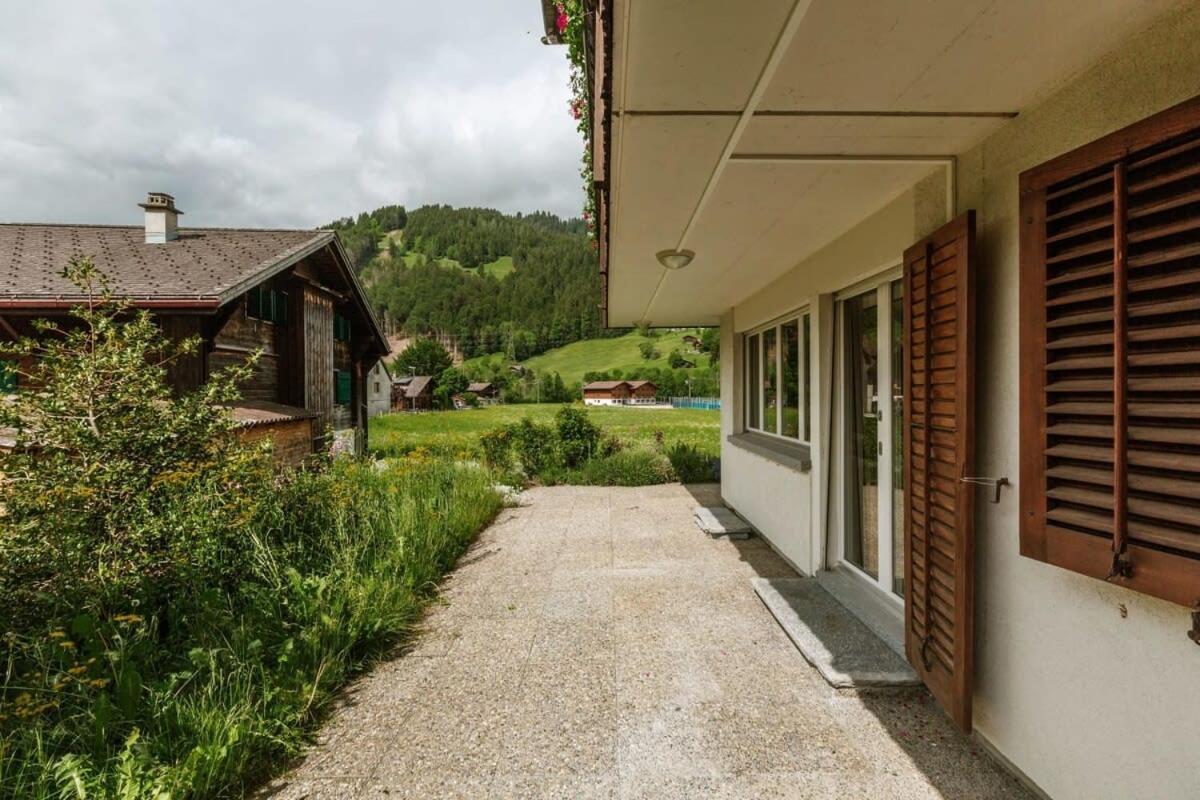 Gstaad Luxurious flat with terrace stunning views