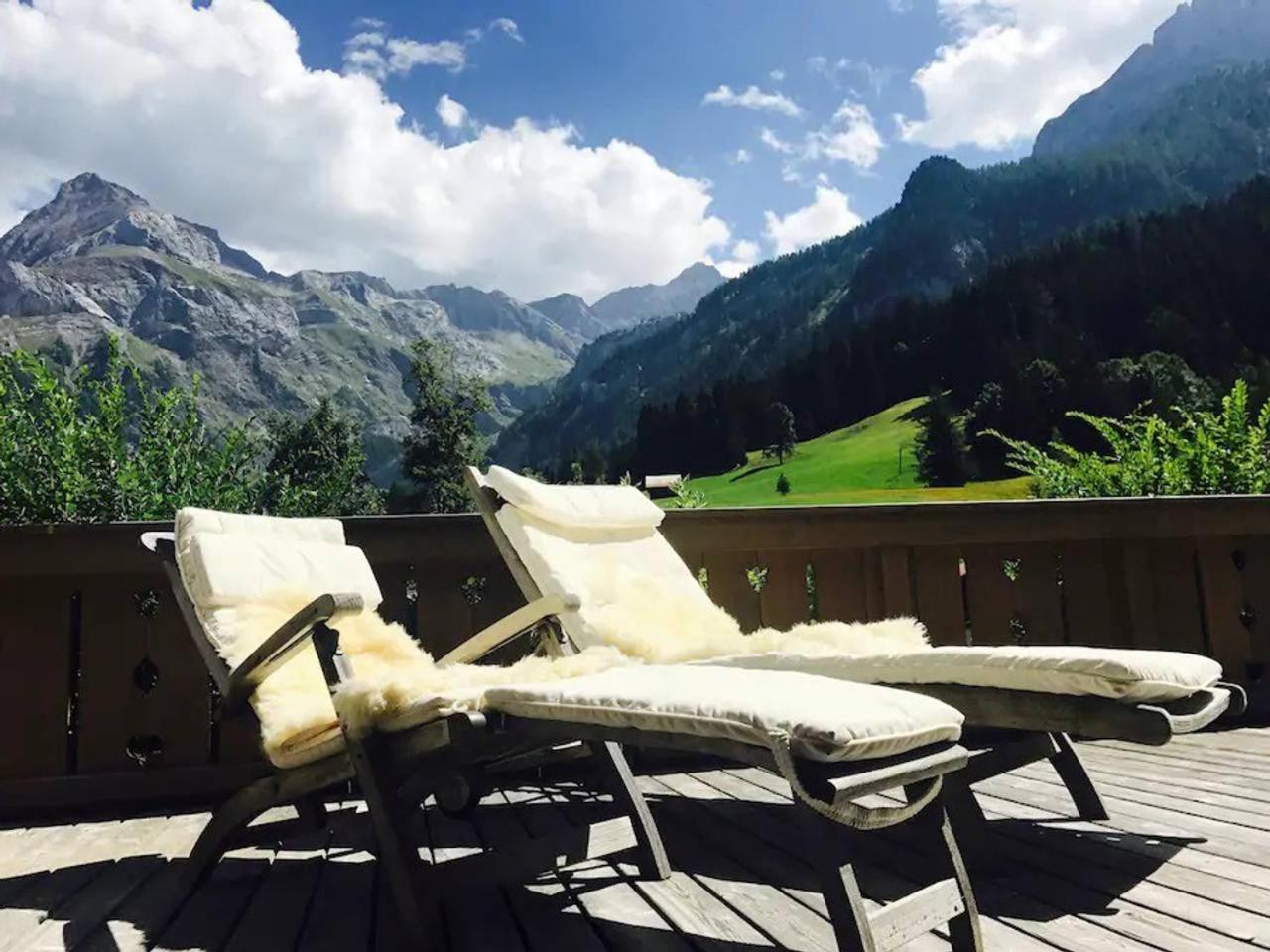 Cozy Scenic Family Chalet Gstaad Glacier 3000