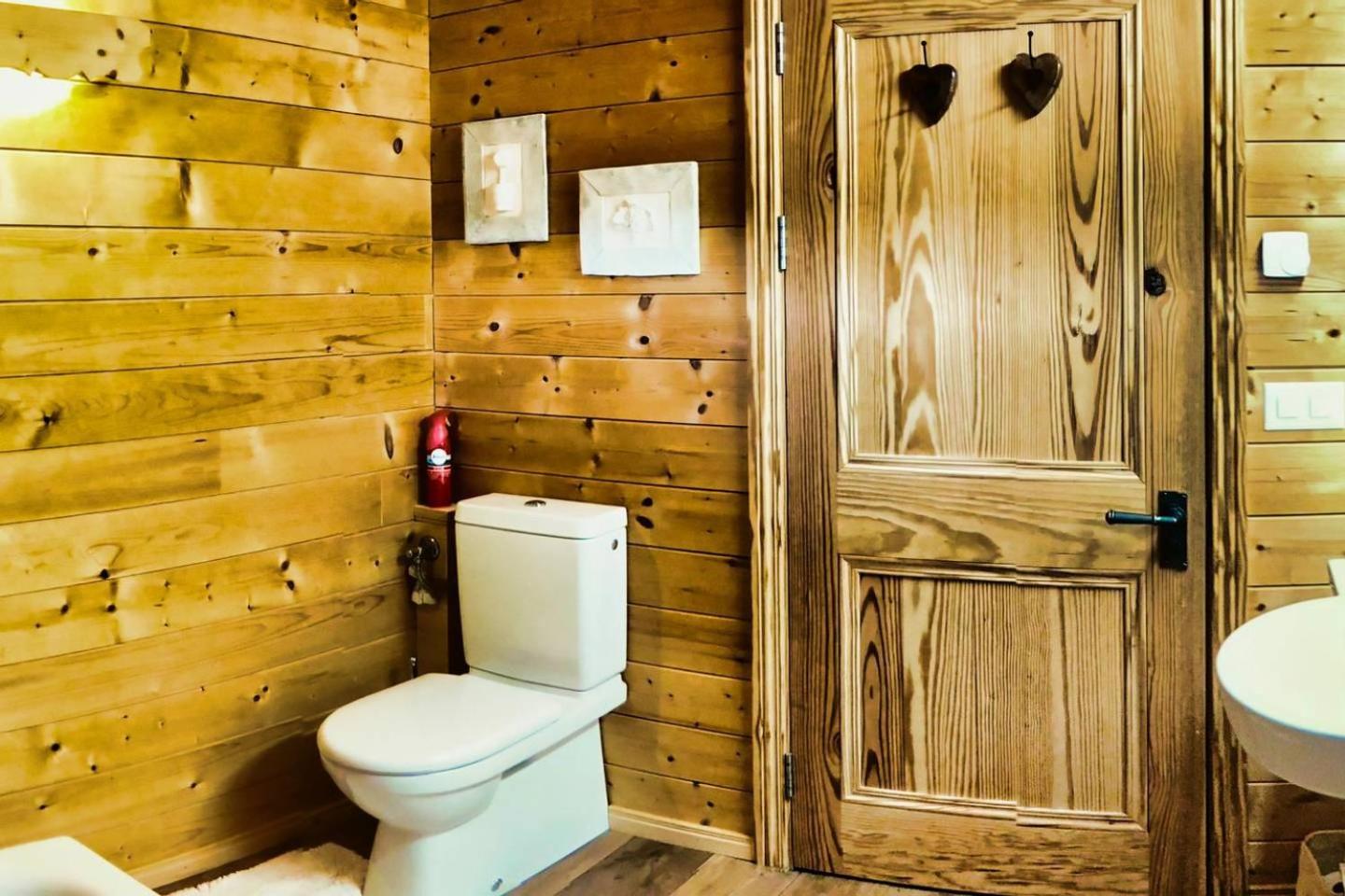 Cozy Scenic Family Chalet Gstaad Glacier 3000