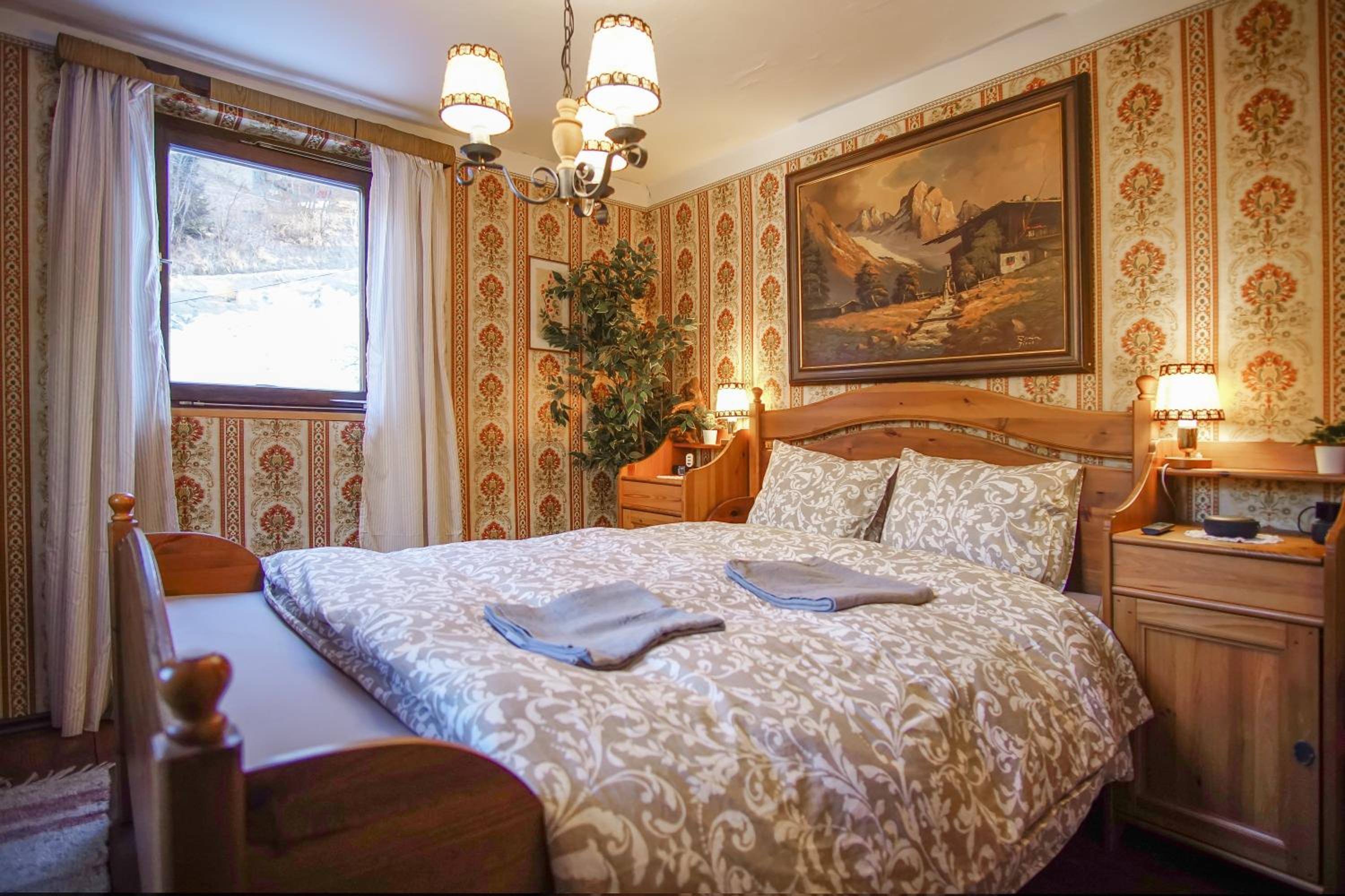 Elventhal - Private Chalet in alpine valley