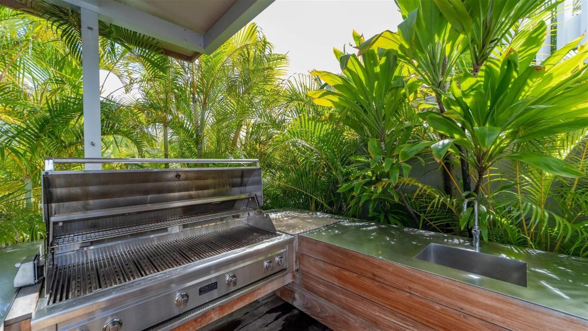 Luxurious Oceanfront Villa in Anse Des Cayes