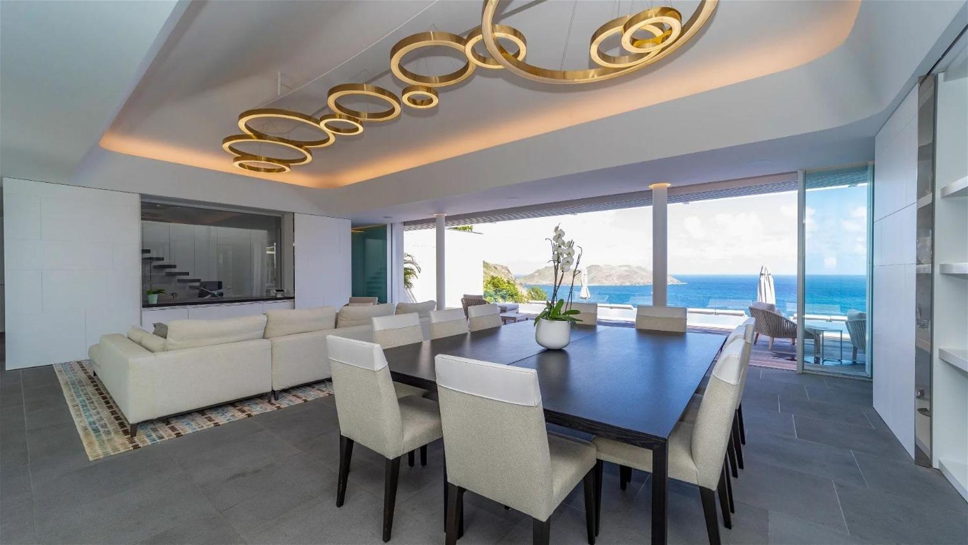 Luxurious Oceanfront Villa in Anse Des Cayes