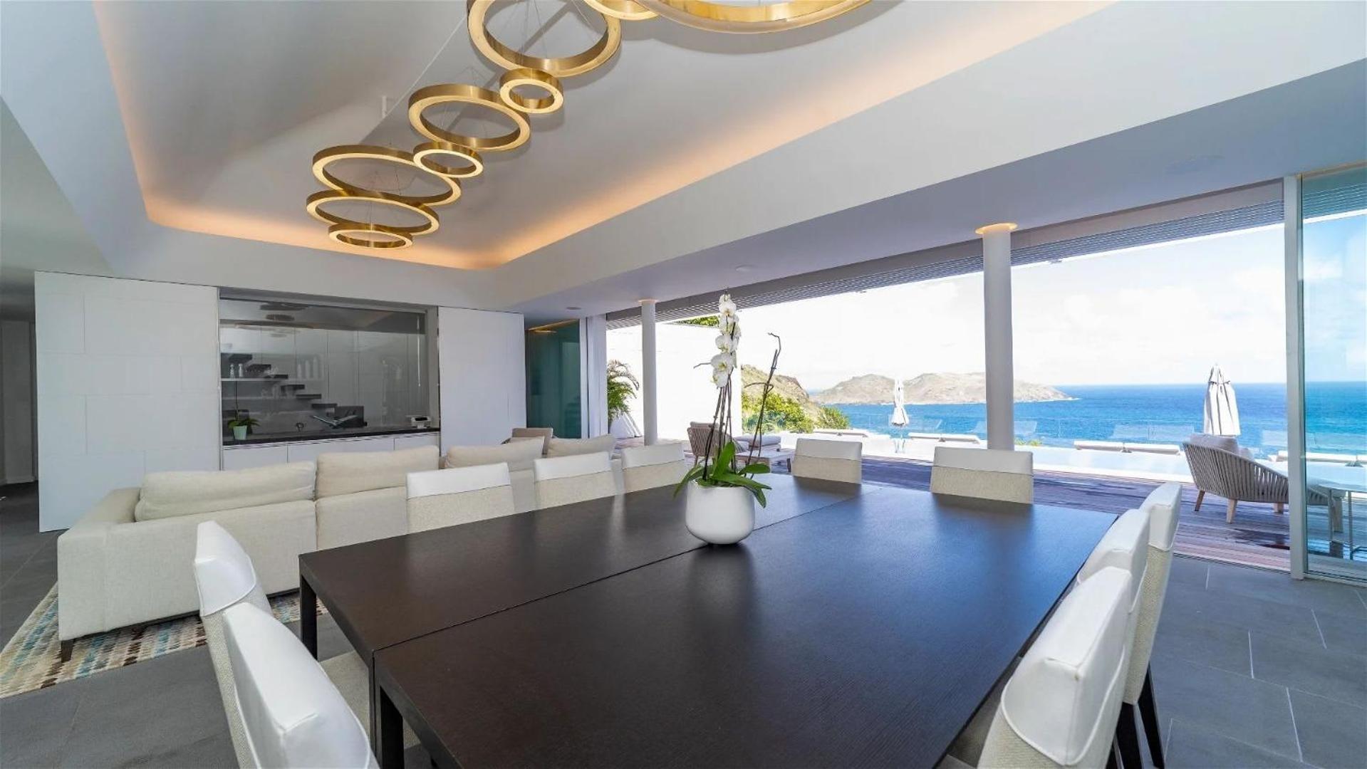 Luxurious Oceanfront Villa in Anse Des Cayes