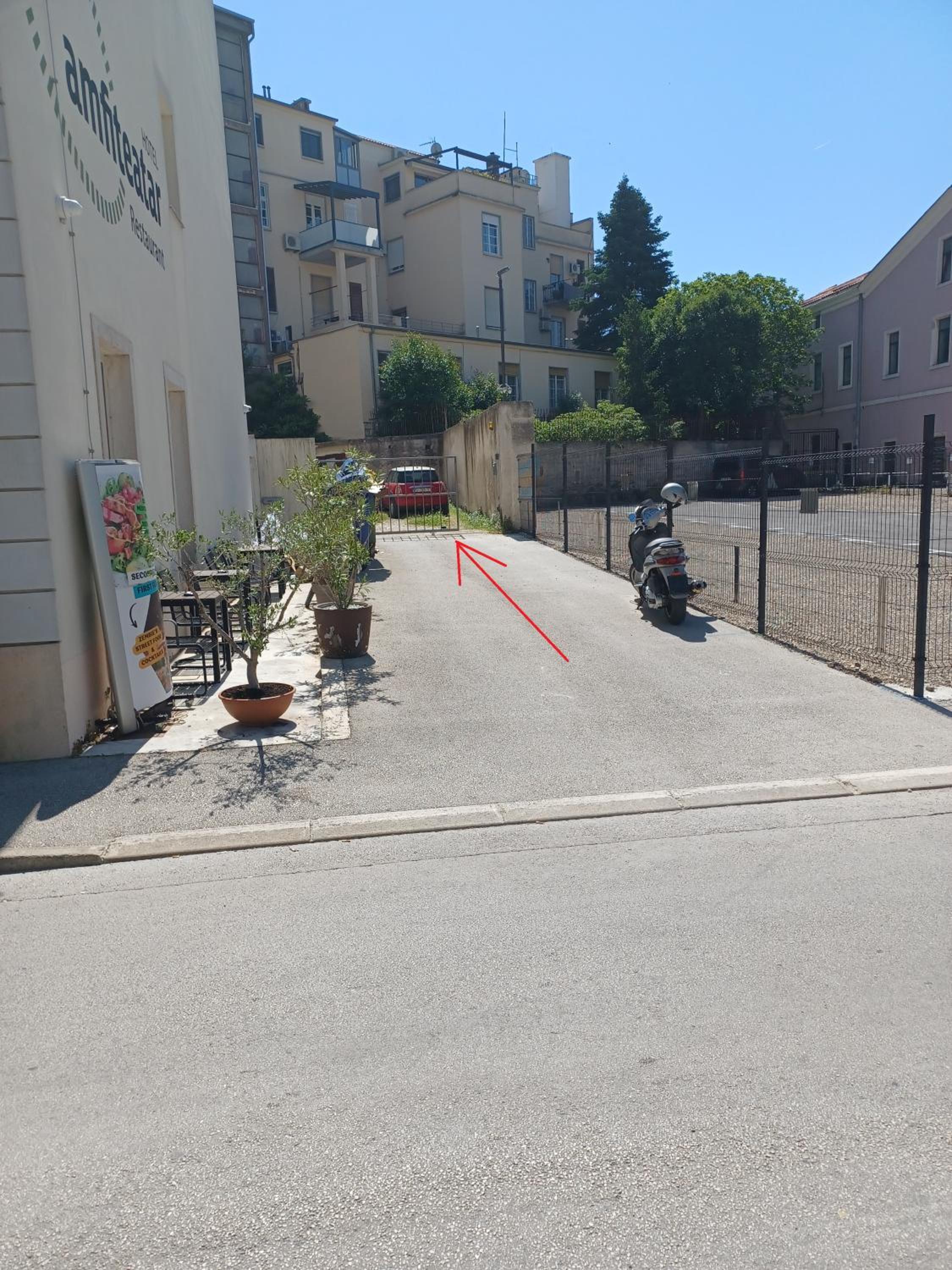 Photo 13