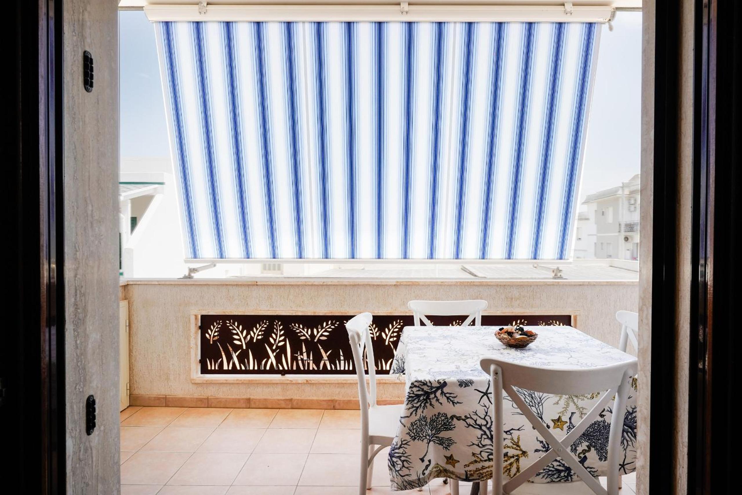 Appartamento a Torre Canne con balcone photo 5