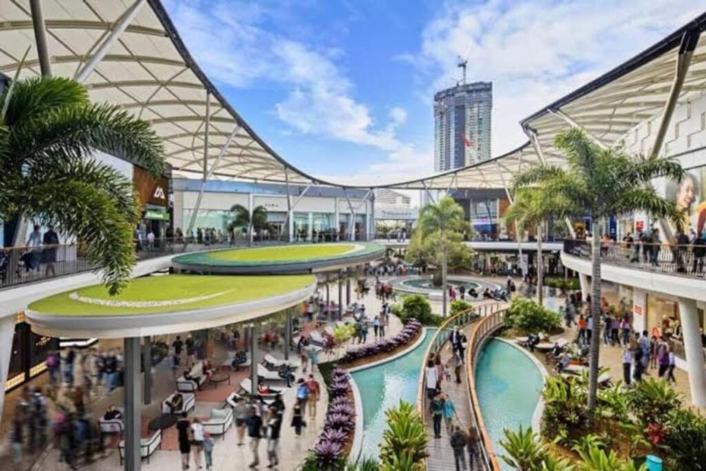 12 Sleep Millionaire's Waterfront