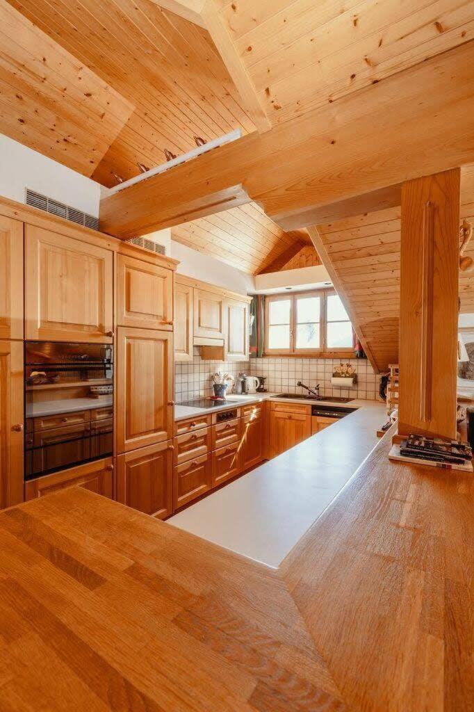 Gstaad - Cozy spacious Flat right in the village