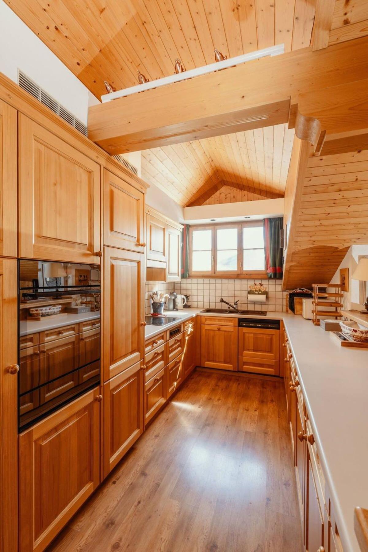 Gstaad - Cozy spacious Flat right in the village
