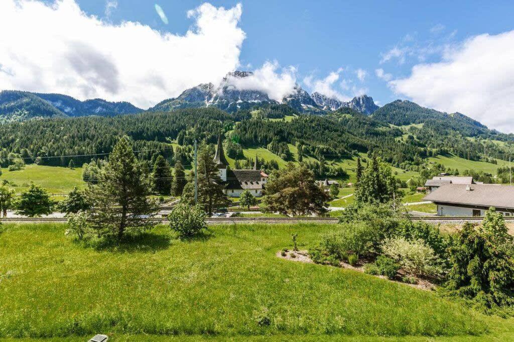 Gstaad - Cozy spacious Flat right in the village