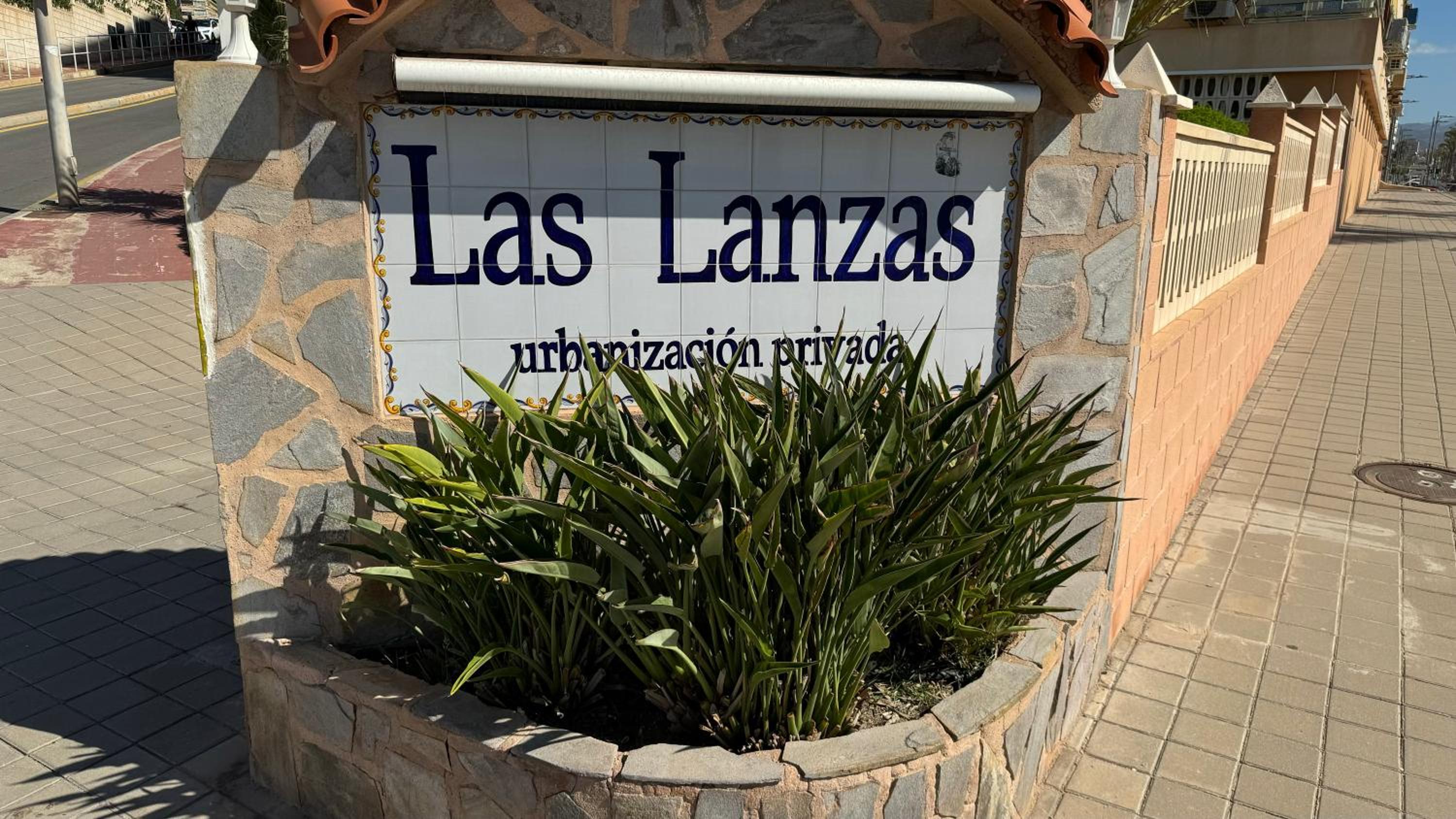 Las Lanzas Campello By ElConserje