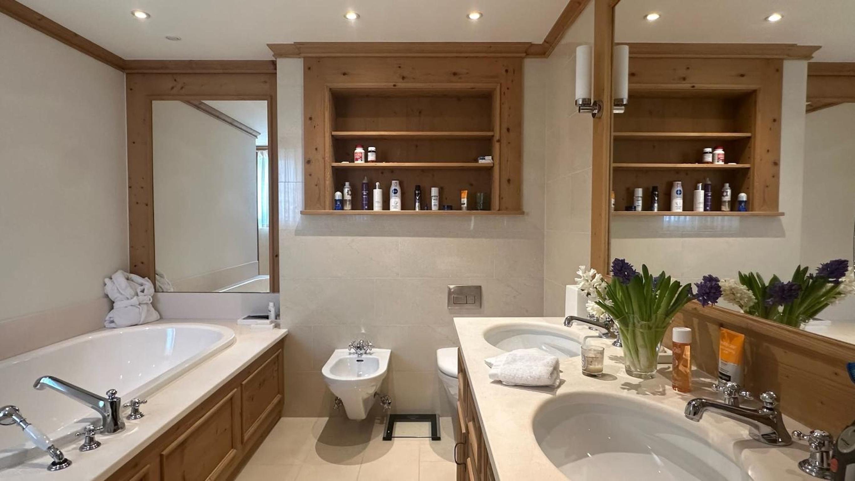 Luxurious Alpine Flat With Hotel Amenities