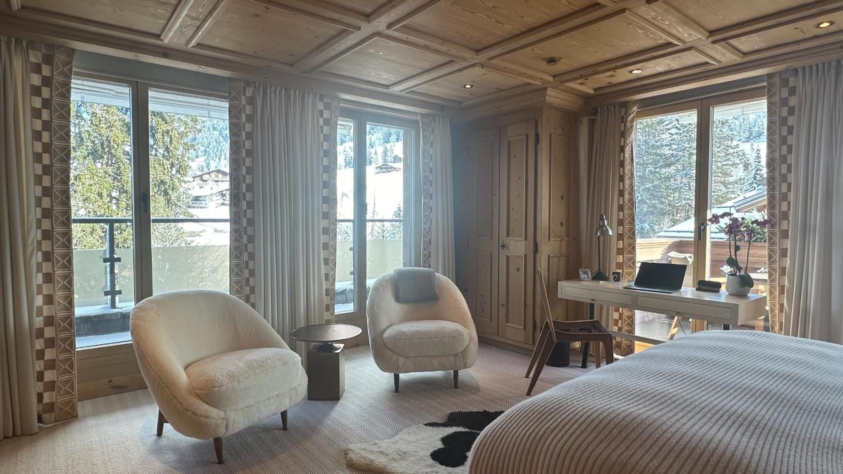 Luxurious Alpine Flat With Hotel Amenities