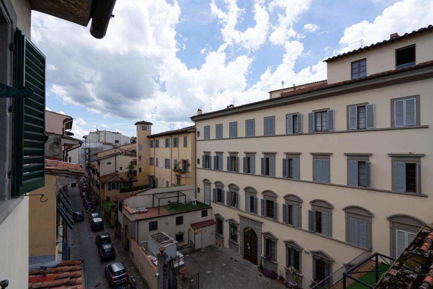 Puccini Apartment With Terrace