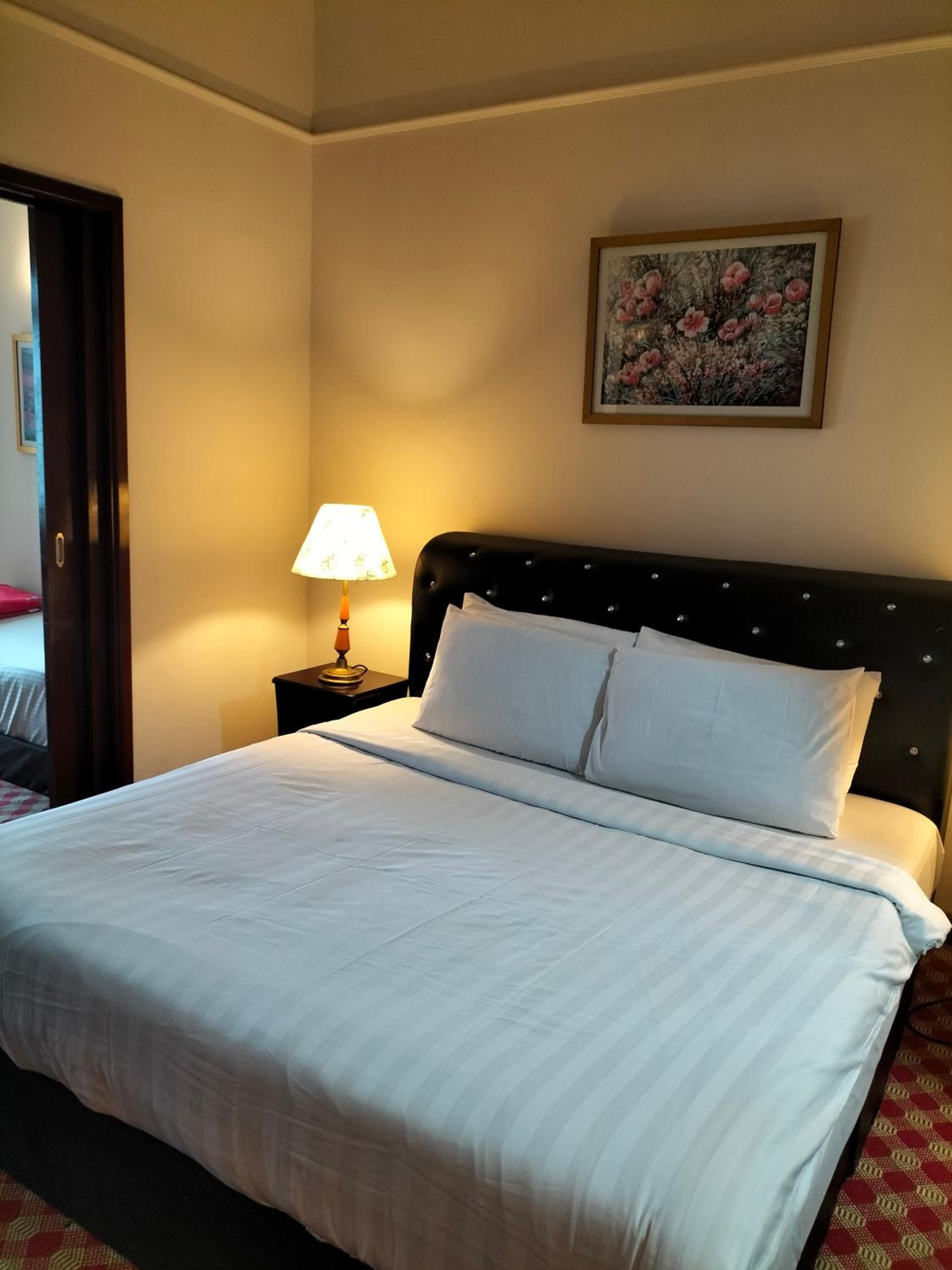 Holiday Service Suite at Times Square