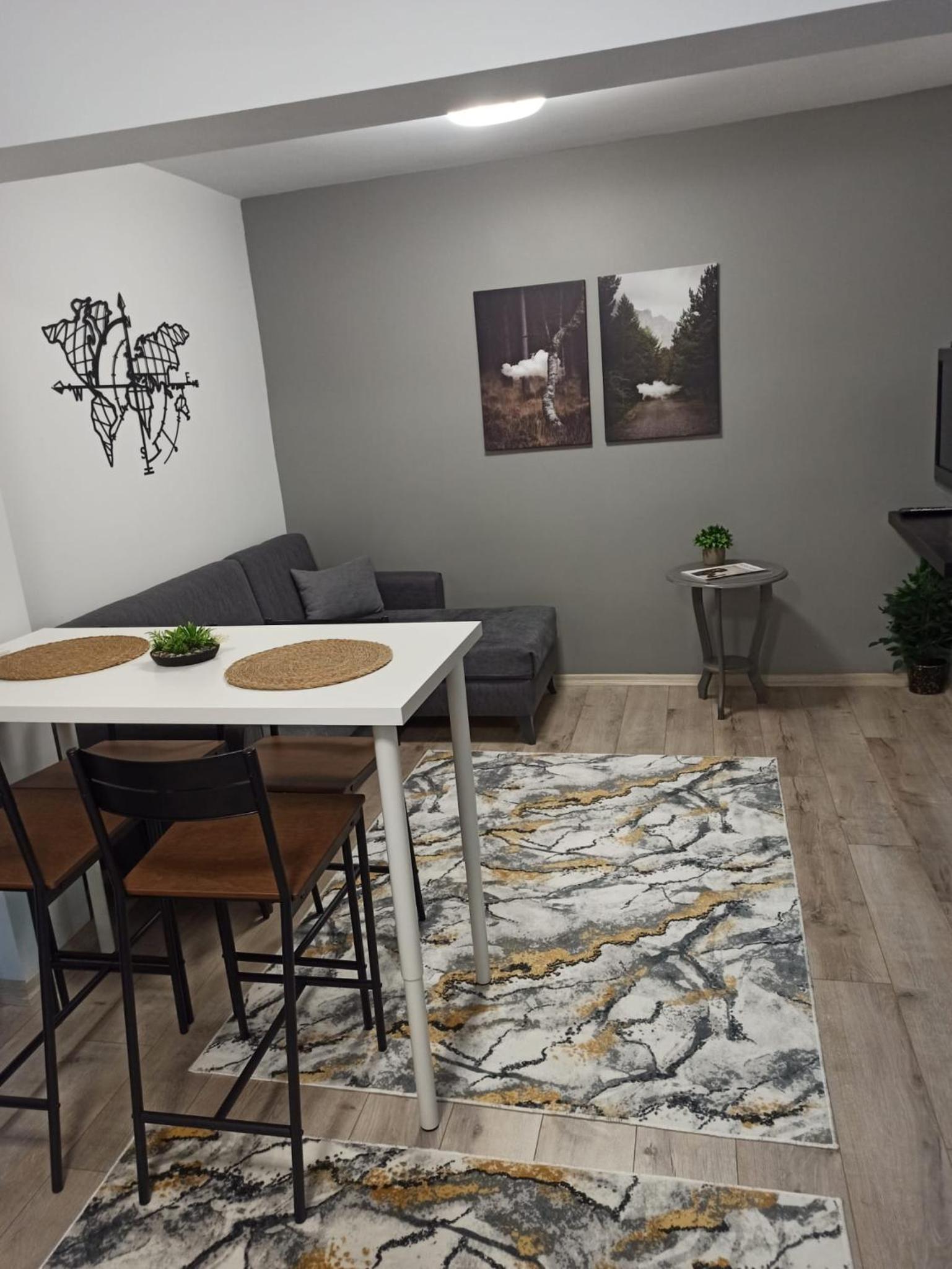 houseofurla