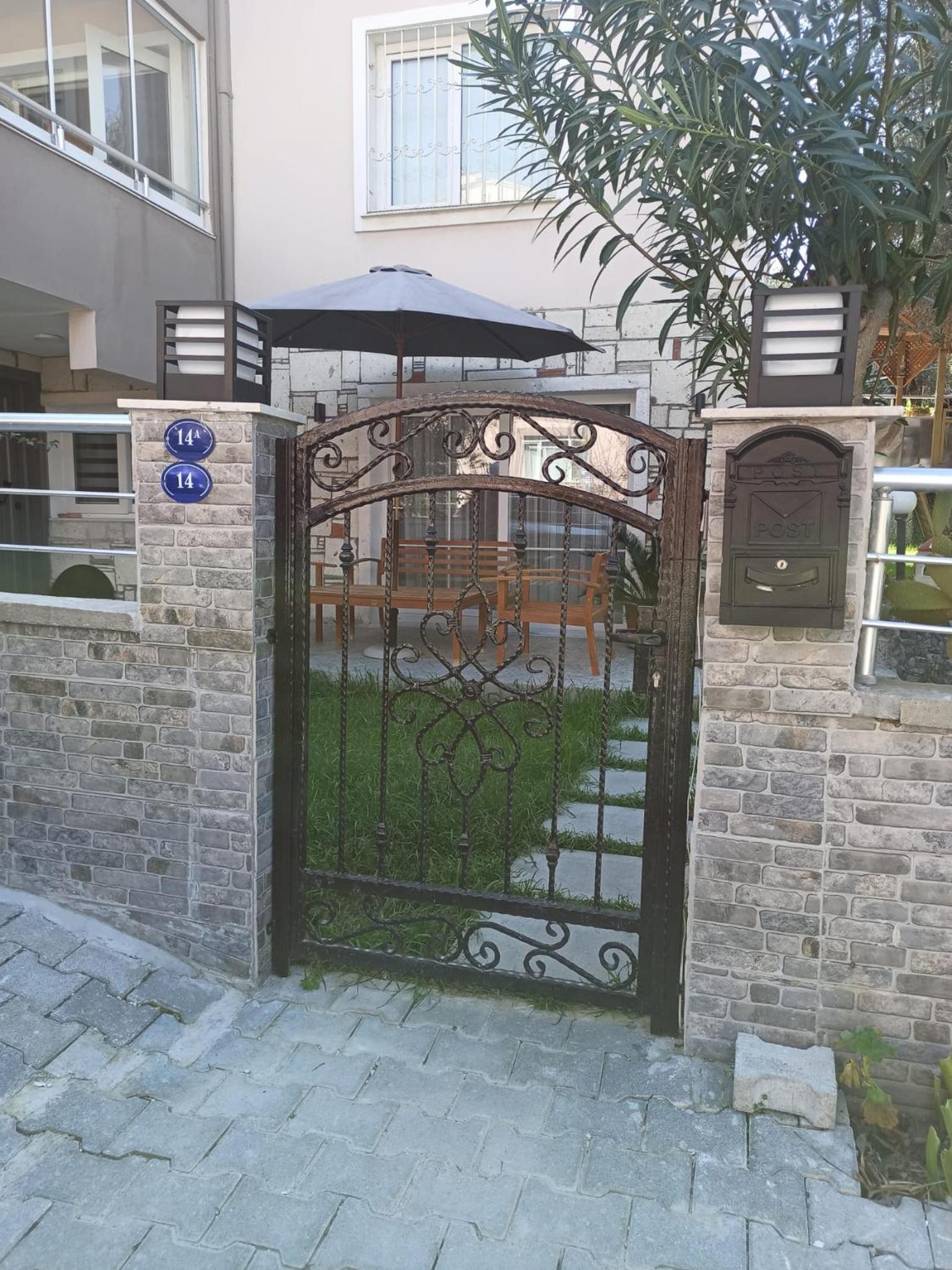 houseofurla