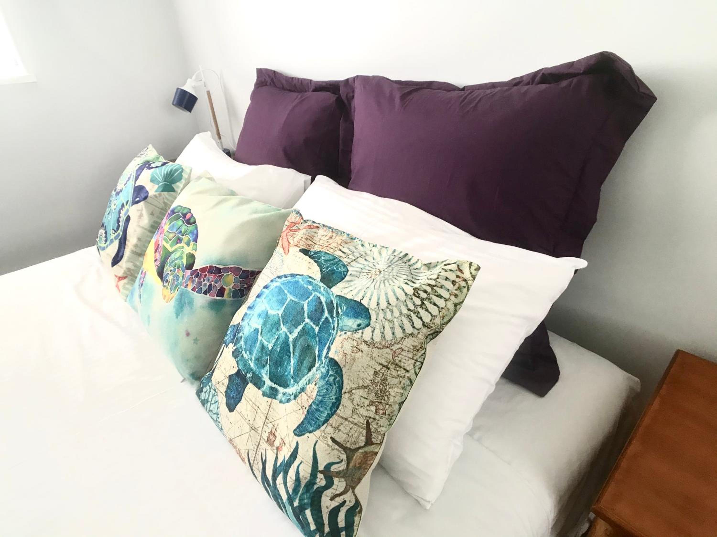 Serene 3BR Beachfront Retreat, Relax & Reconnect