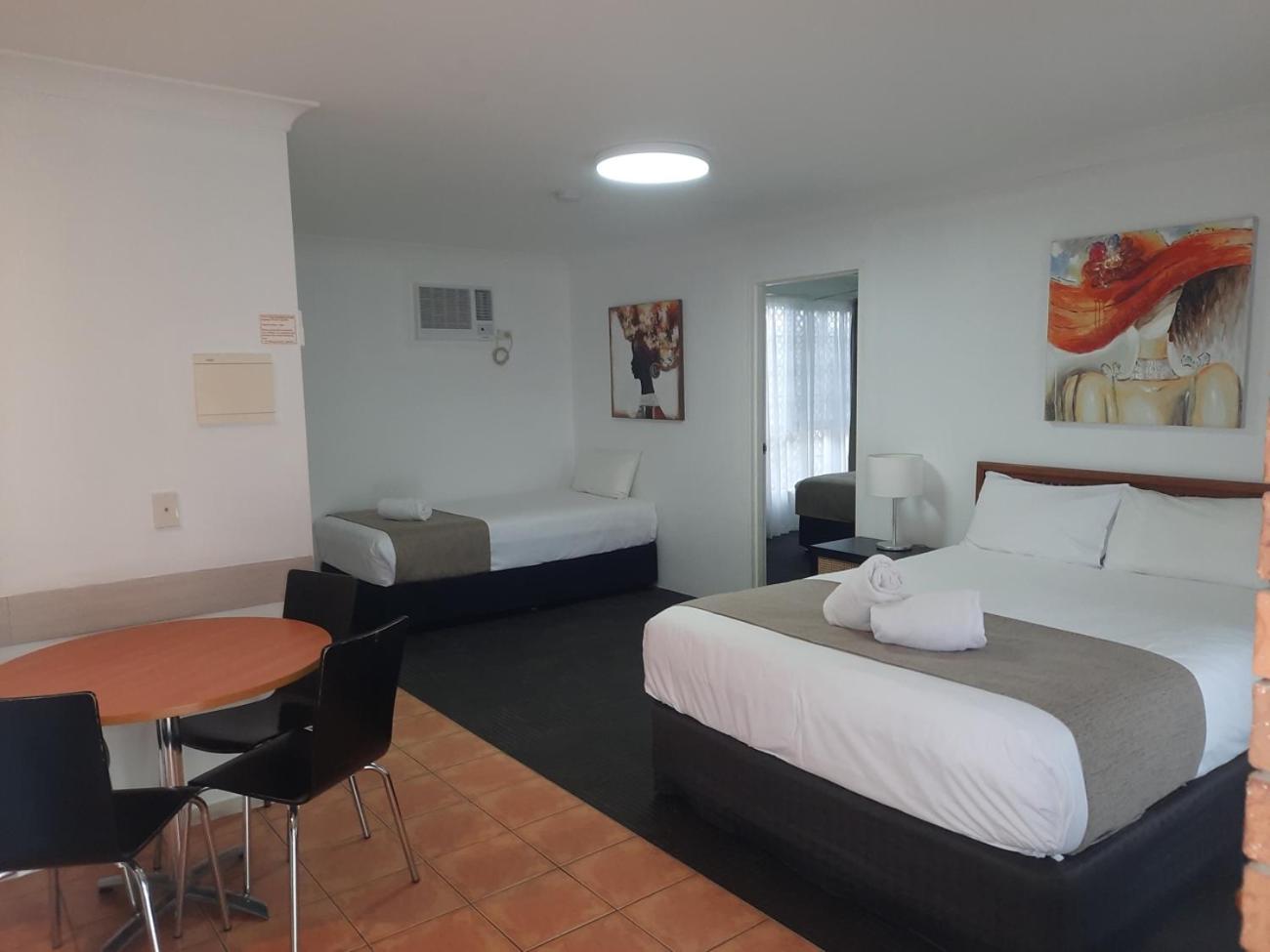 Cleveland Motor Inn