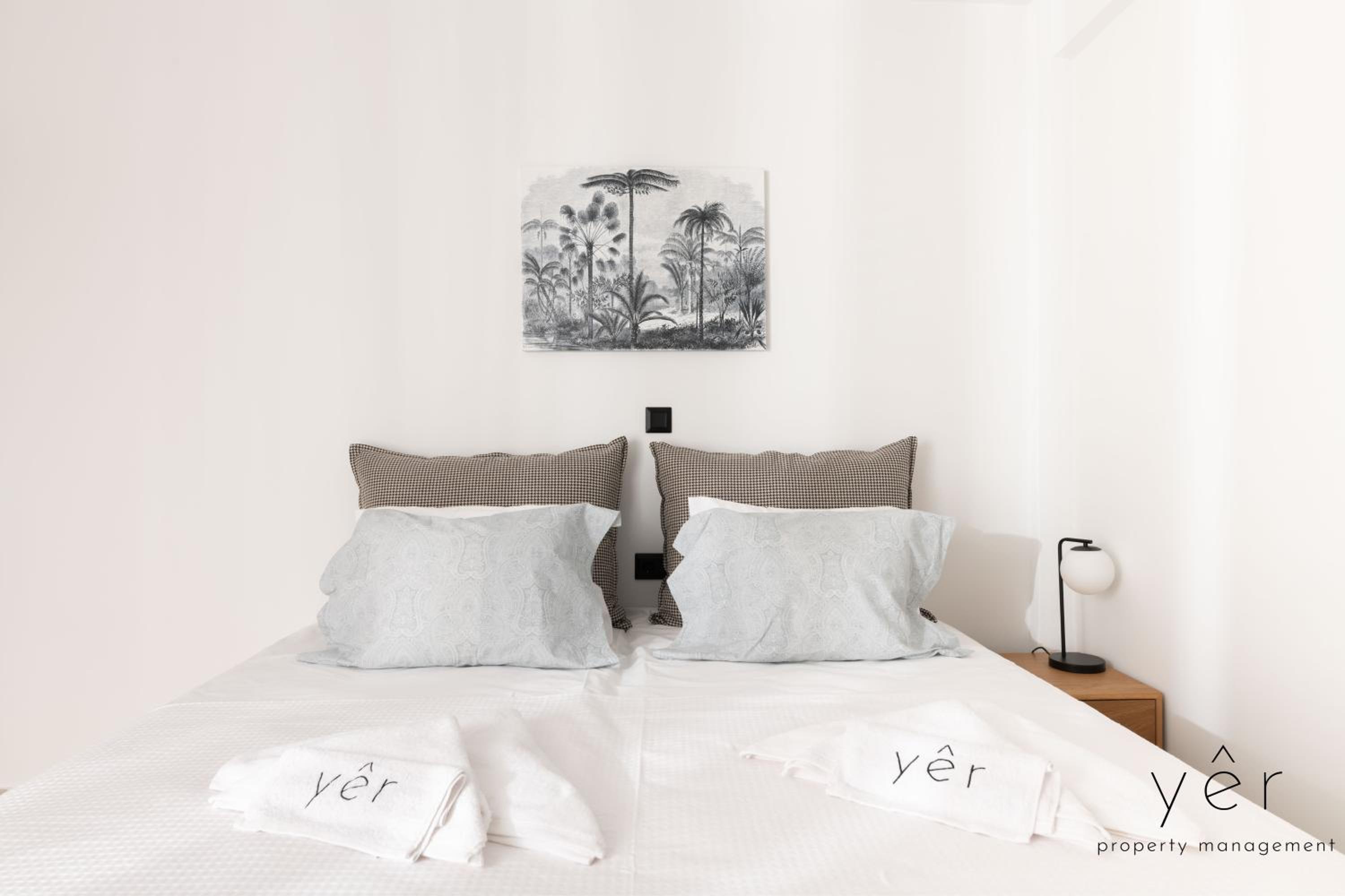 Seaside Luxury - 3 Min to Freatida Beach photo 3