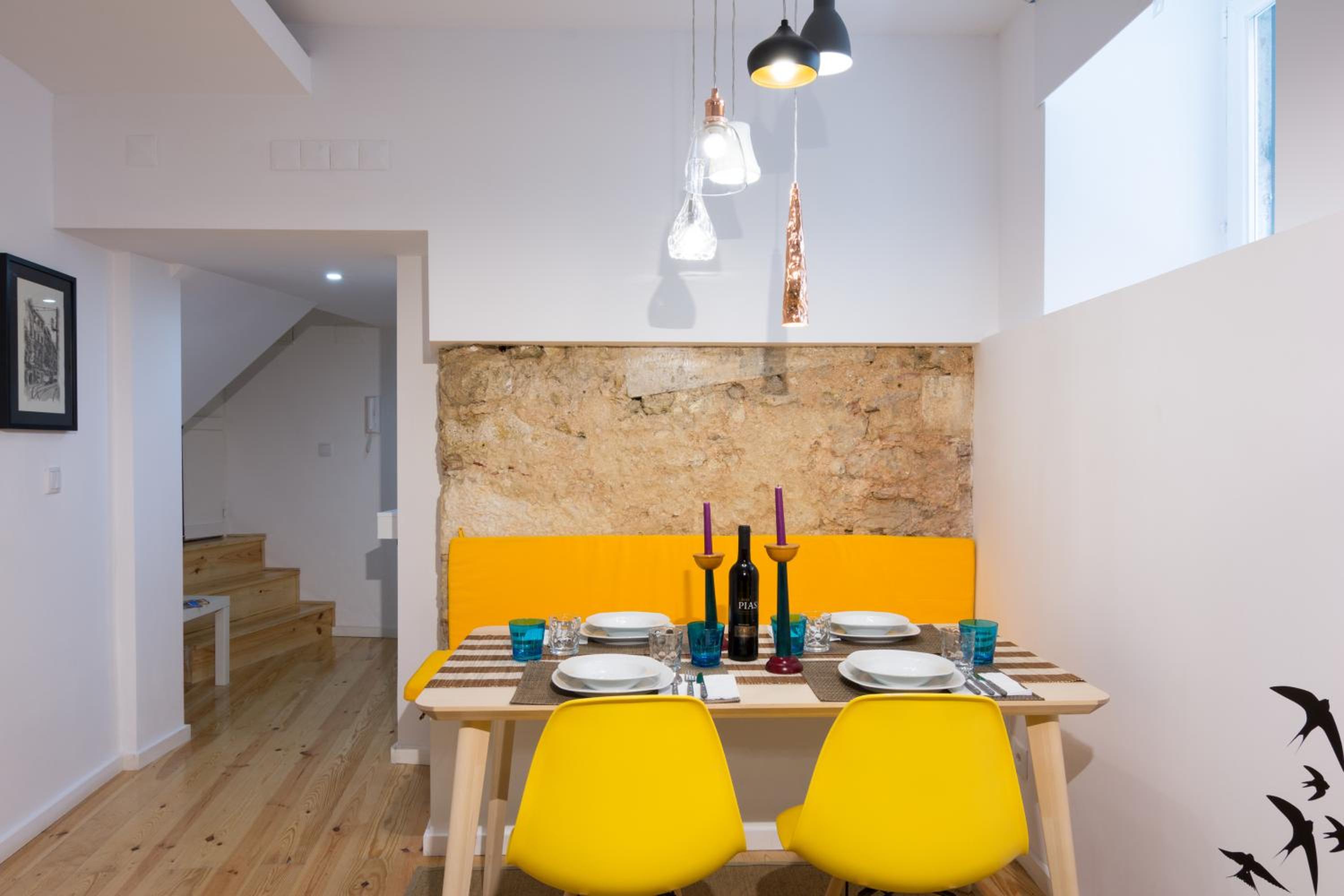 Casa do Castelo 1- Work or Relax in the Historic heart of Lisbon! view 3