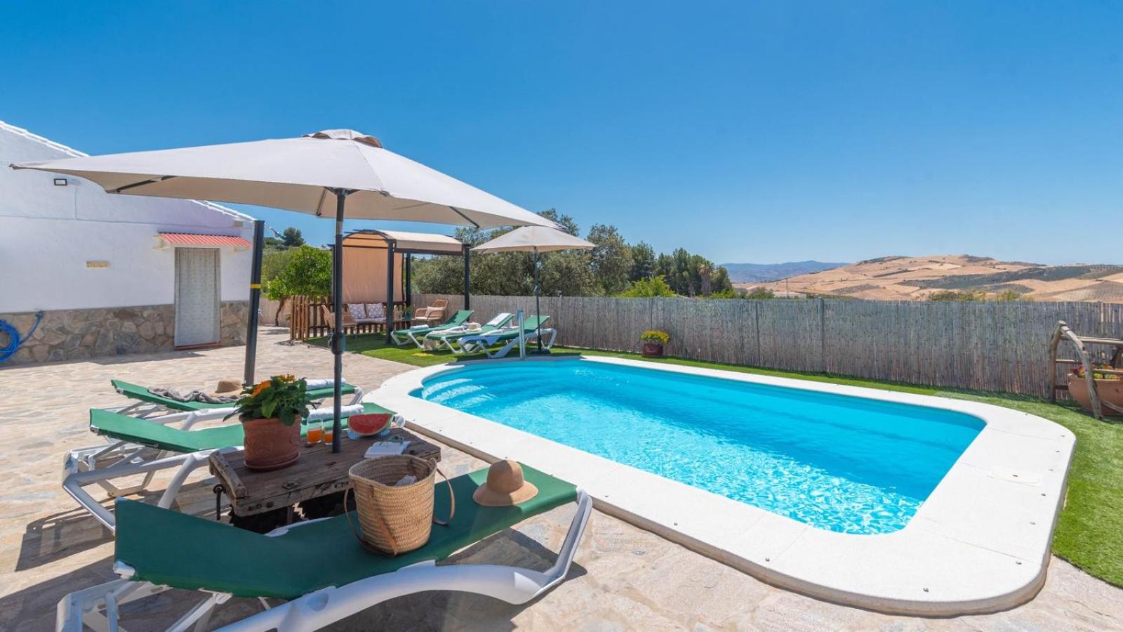 Casa Pulirio Antequera - La Higuera by Ruralidays