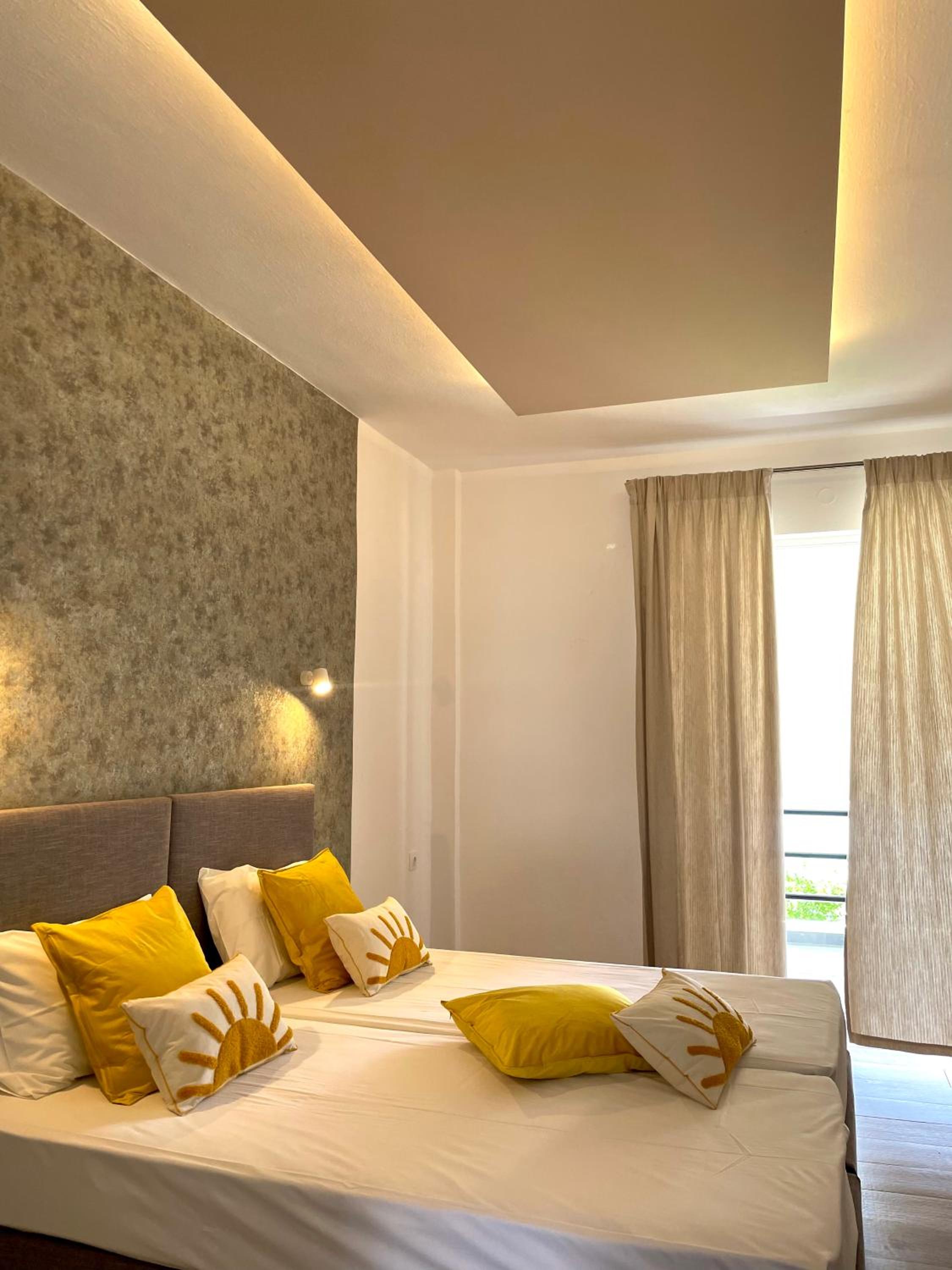 Sianos apartments