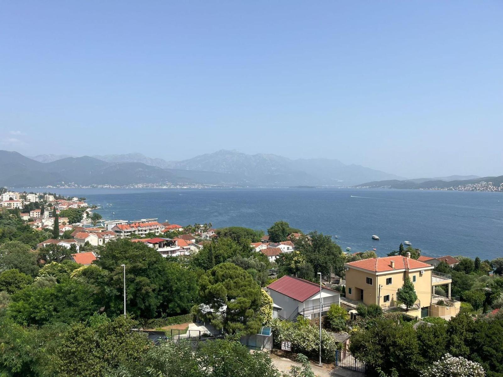 luxuriöses Apartment mit Meerblick in der Bucht von Kotor photo 5