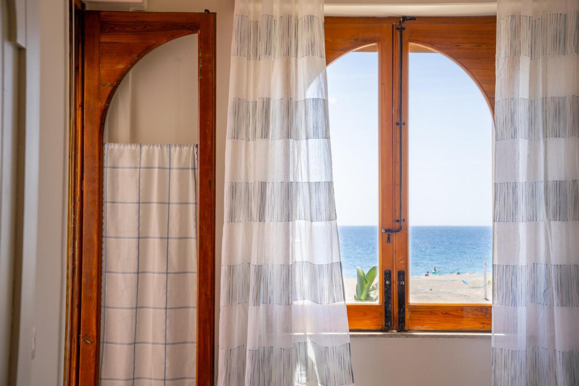 SeaSound Naxos